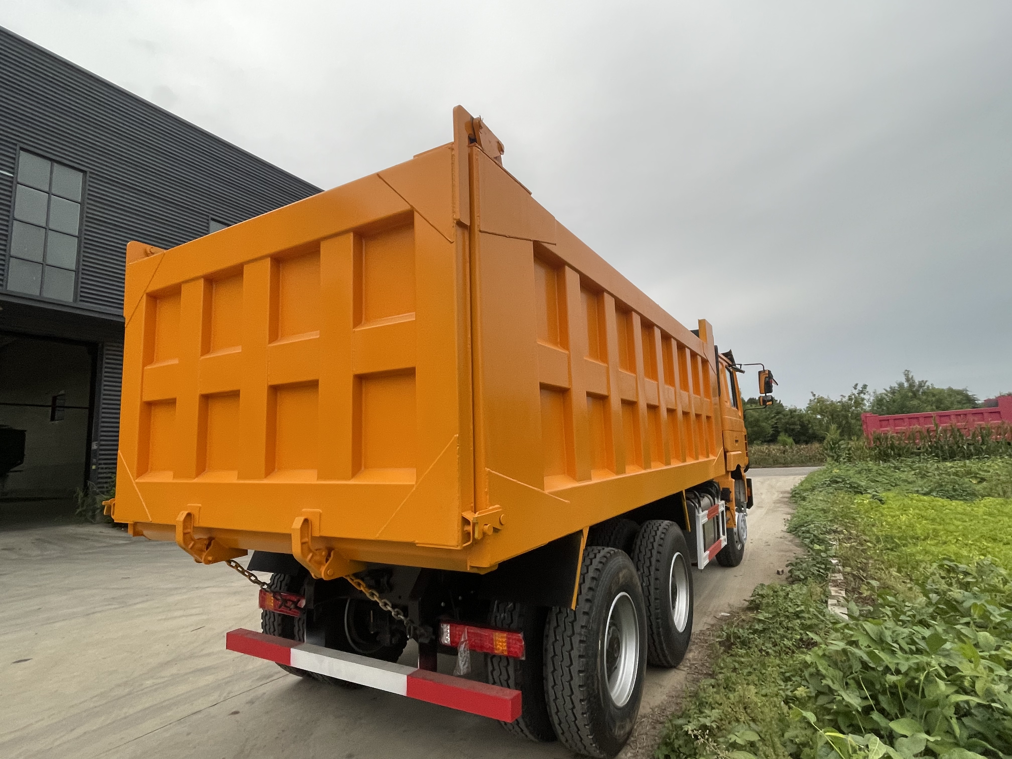Shacman F3000 6x4 Tipper