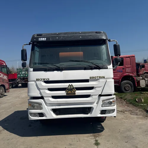 SINO TRUCK HOWO 6×4 Concrete Mixer Truck
