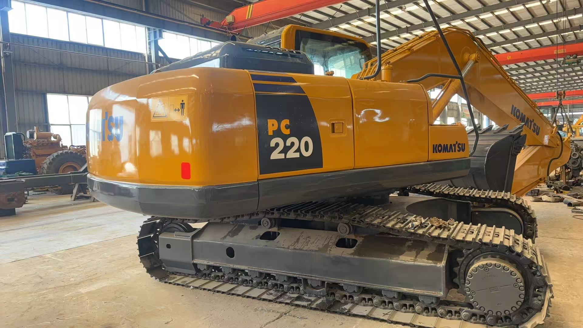 Komatsu PC220-8 Crawler Excavator