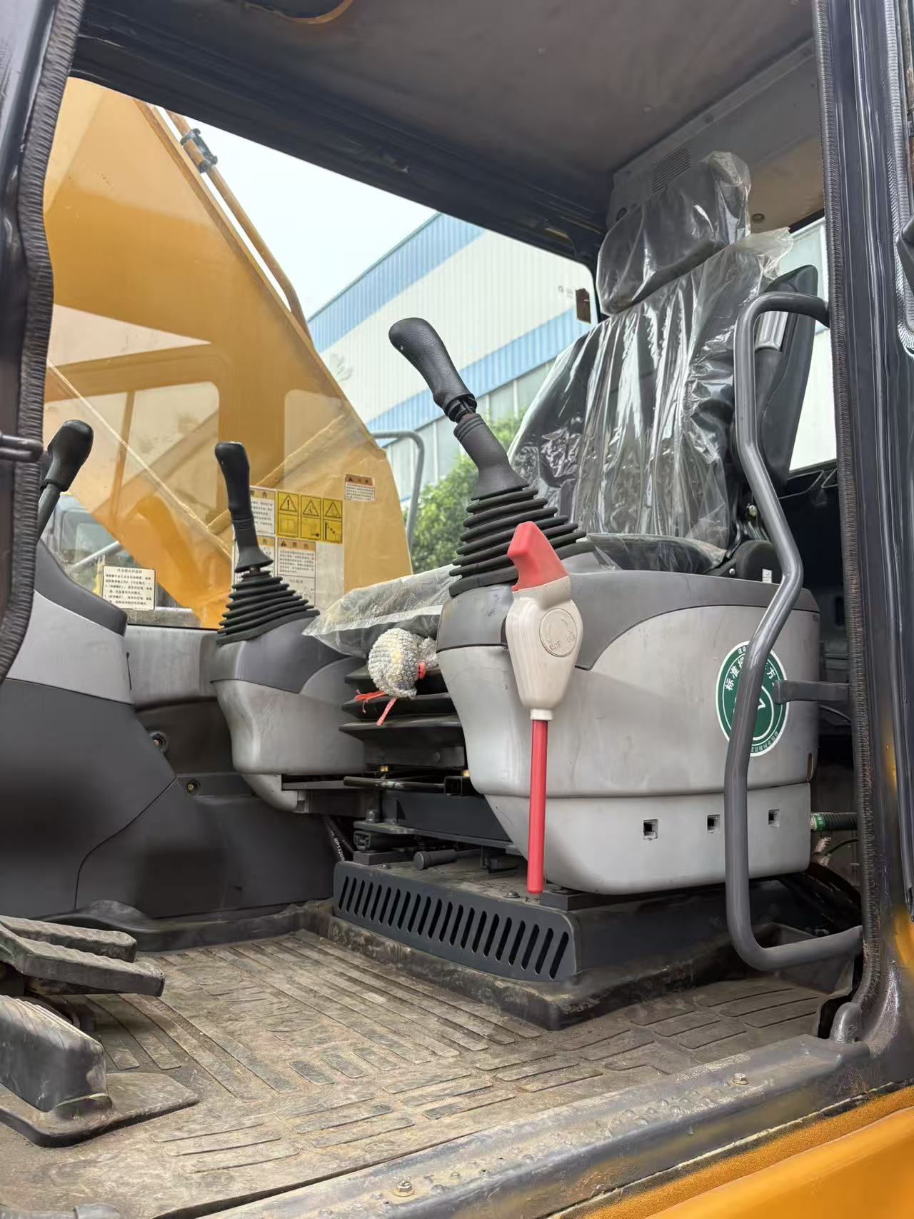 Komatsu PC220-8 Crawler Excavator