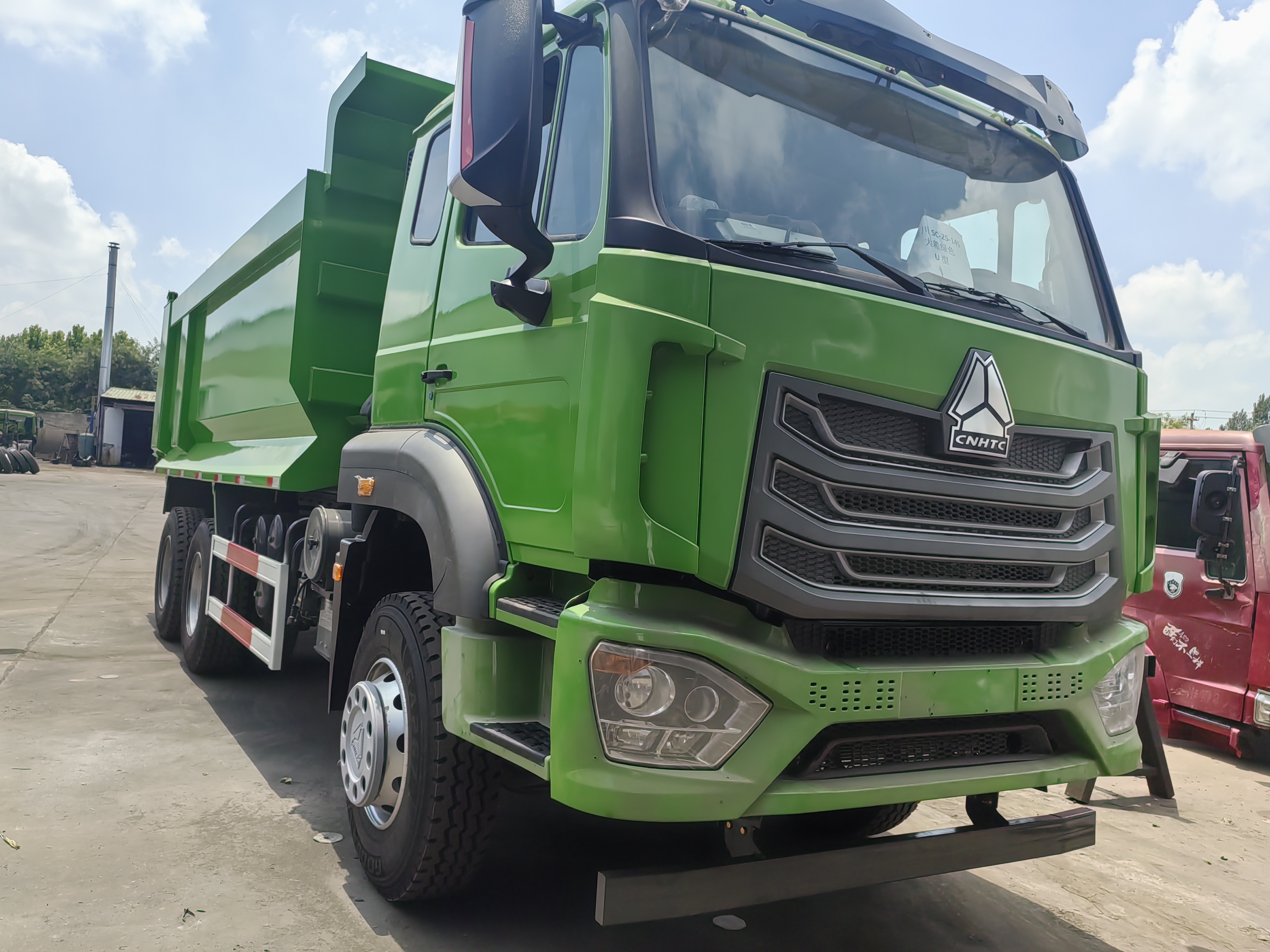 Sinotruk Howo NX 6×4 Dump Truck