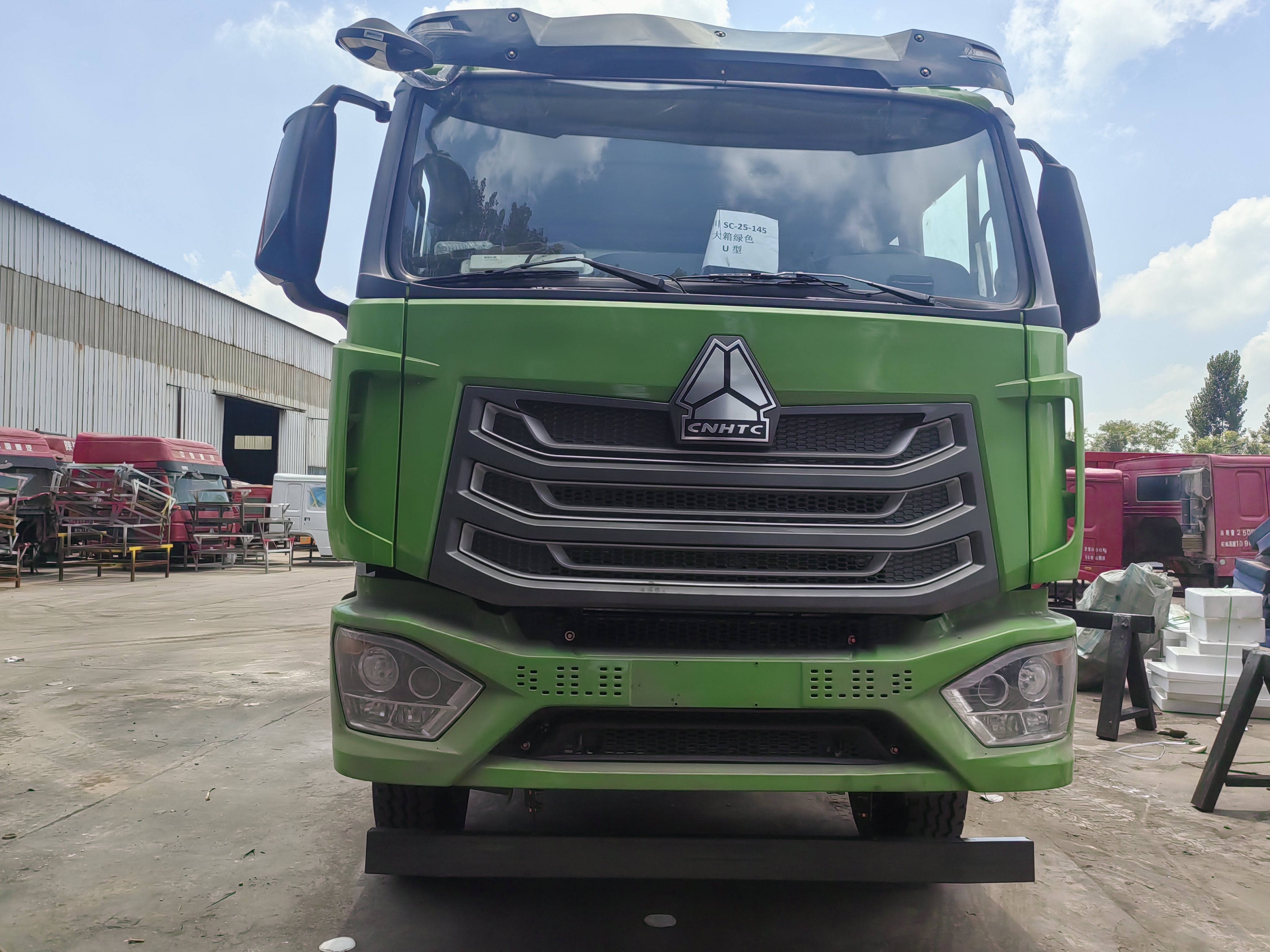 Sinotruk Howo NX 6×4 Dump Truck