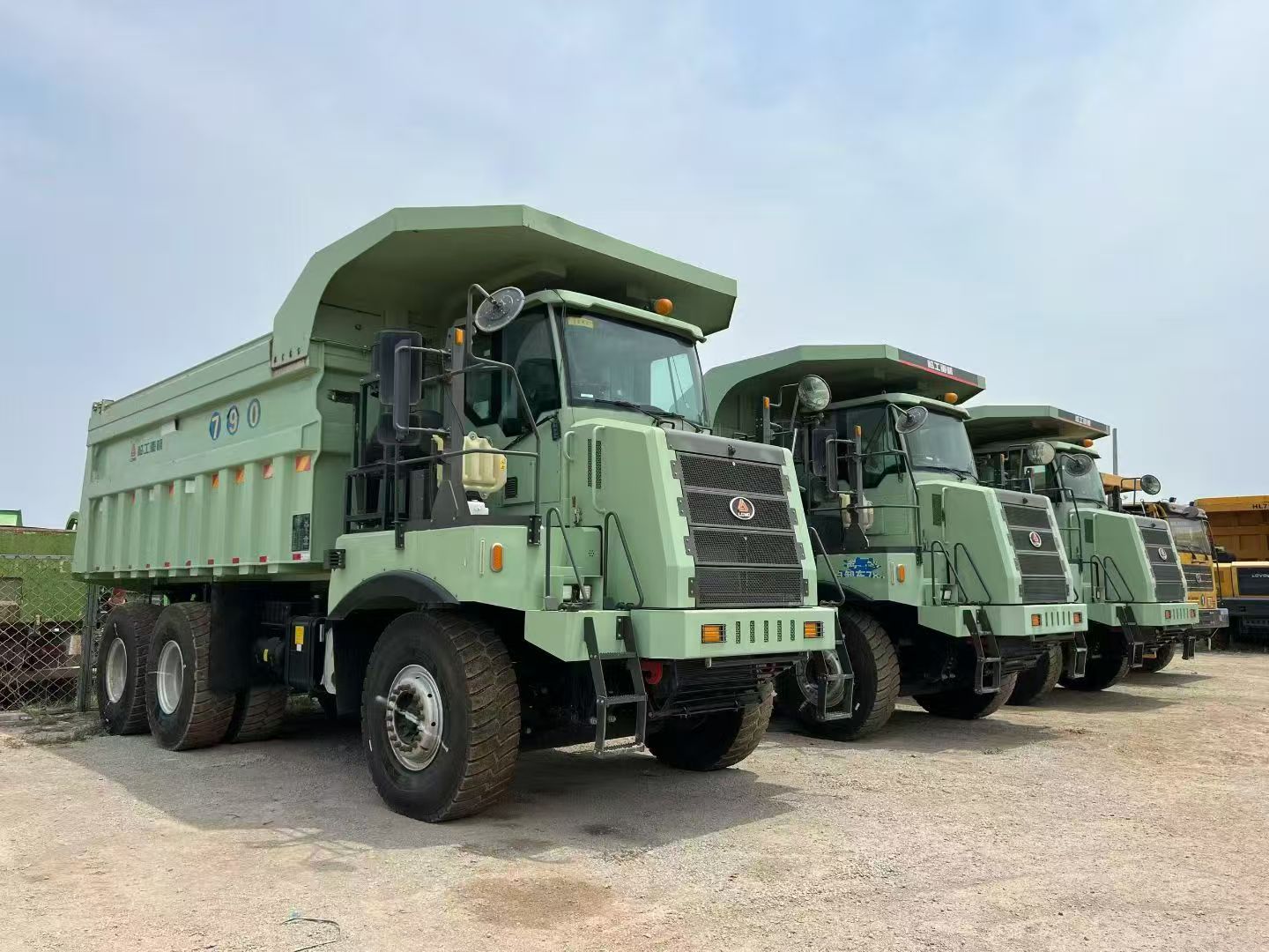 Linggong 106 Heavy Mining Truck