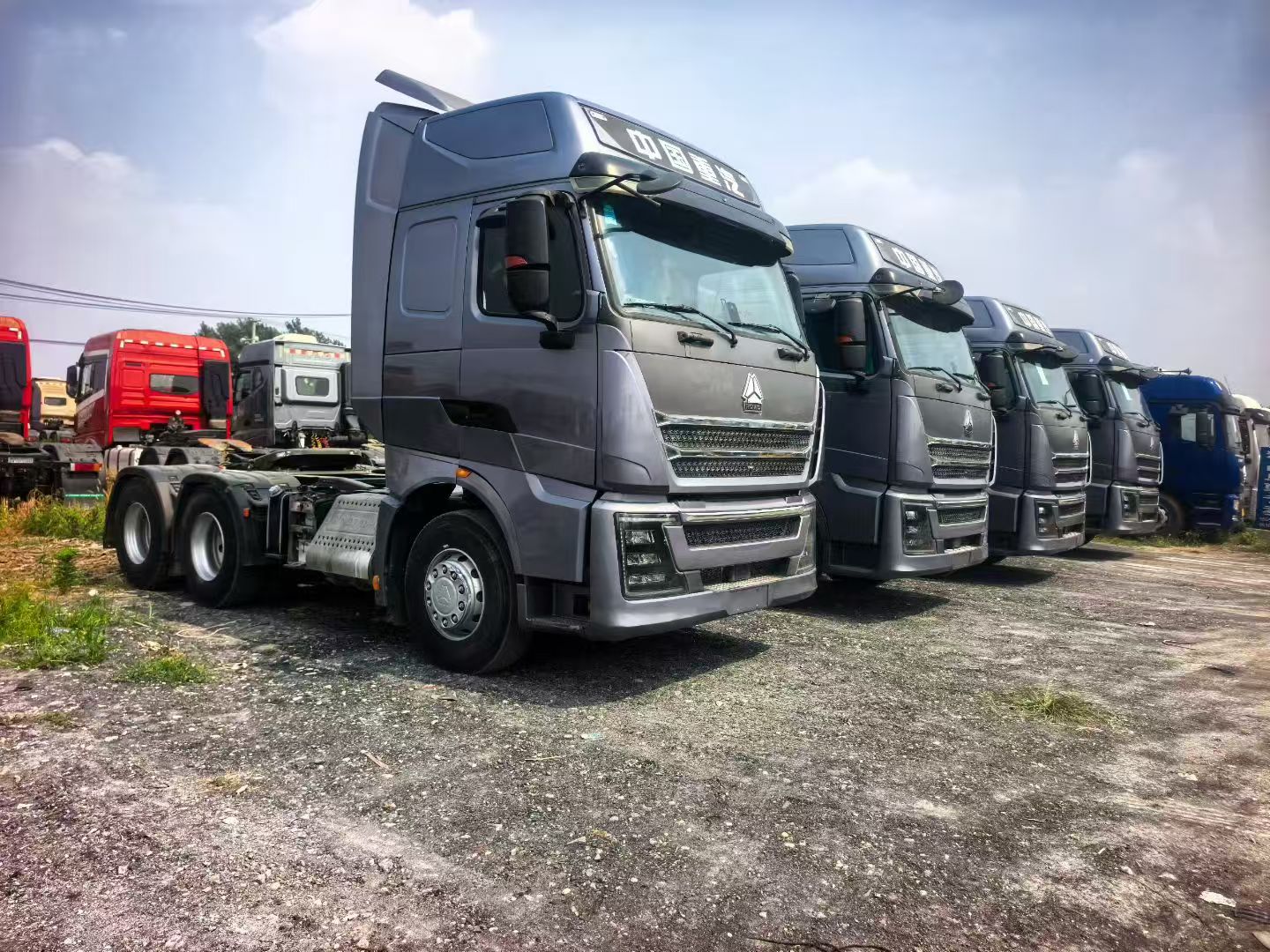 The Sinotruk HOWO TH7 6×4 tractor truck