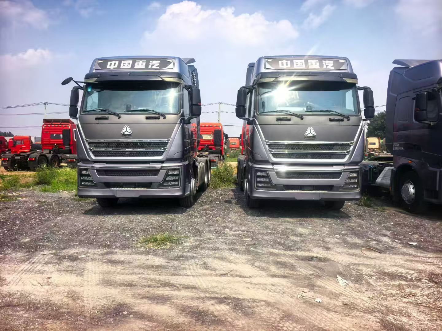 The Sinotruk HOWO TH7 6×4 tractor truck