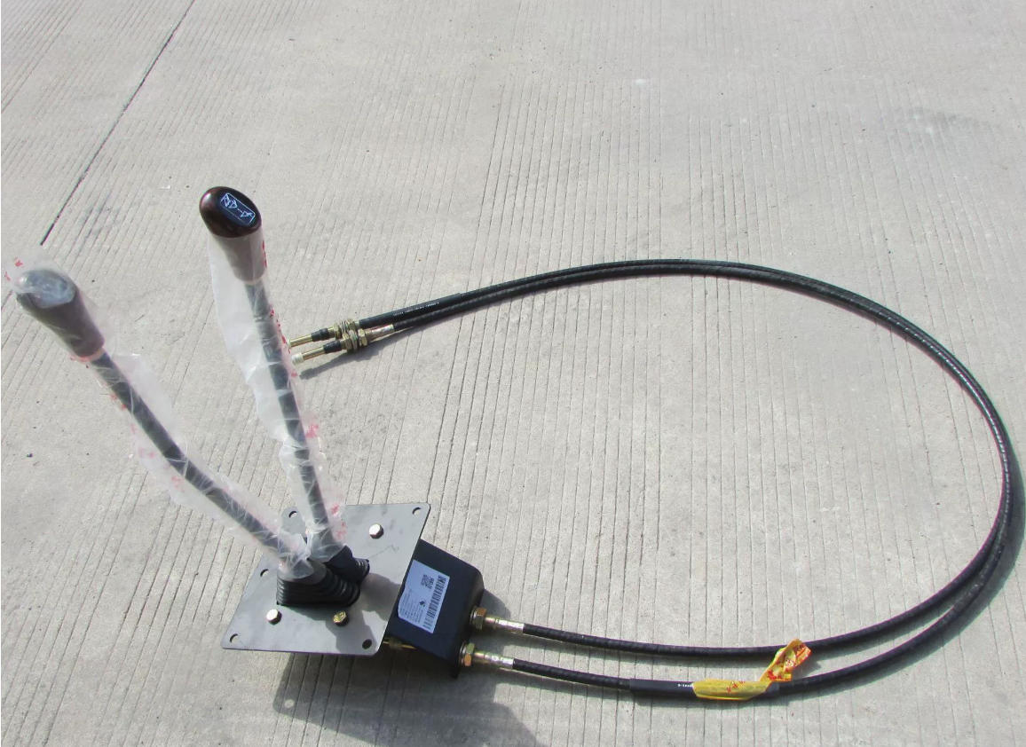 XCMG loading and control accessory machine 252904027-500KD. 10.4.1 Control flexible shaft (assembly)