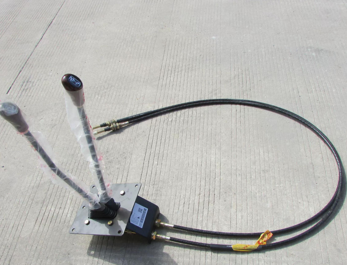 XCMG loading and control accessory machine 252904027-500KD. 10.4.1 Control flexible shaft (assembly)