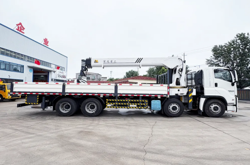 16 Ton SHACMAN Truck Mounted Crane JQCM 5 Section U Boom Hydraulic Lifting Transport Vehicle Export