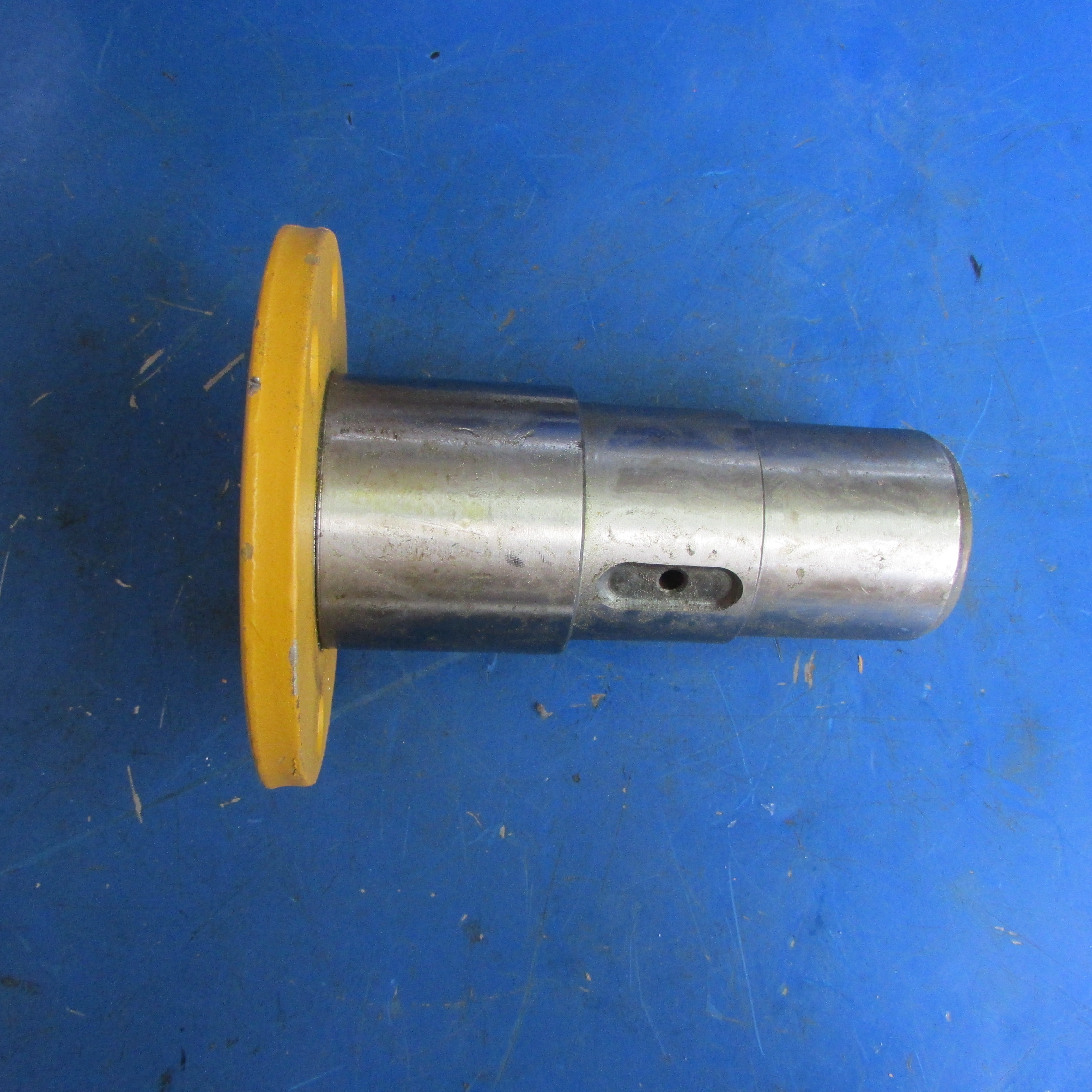 XCMG Loader Spare Parts 250100215 Z3.8.6 Bottom Hinge Pin / Lower Articulating Pin for 3 Ton XCMG Wheel Loader (LW300 Series, ZL30G)