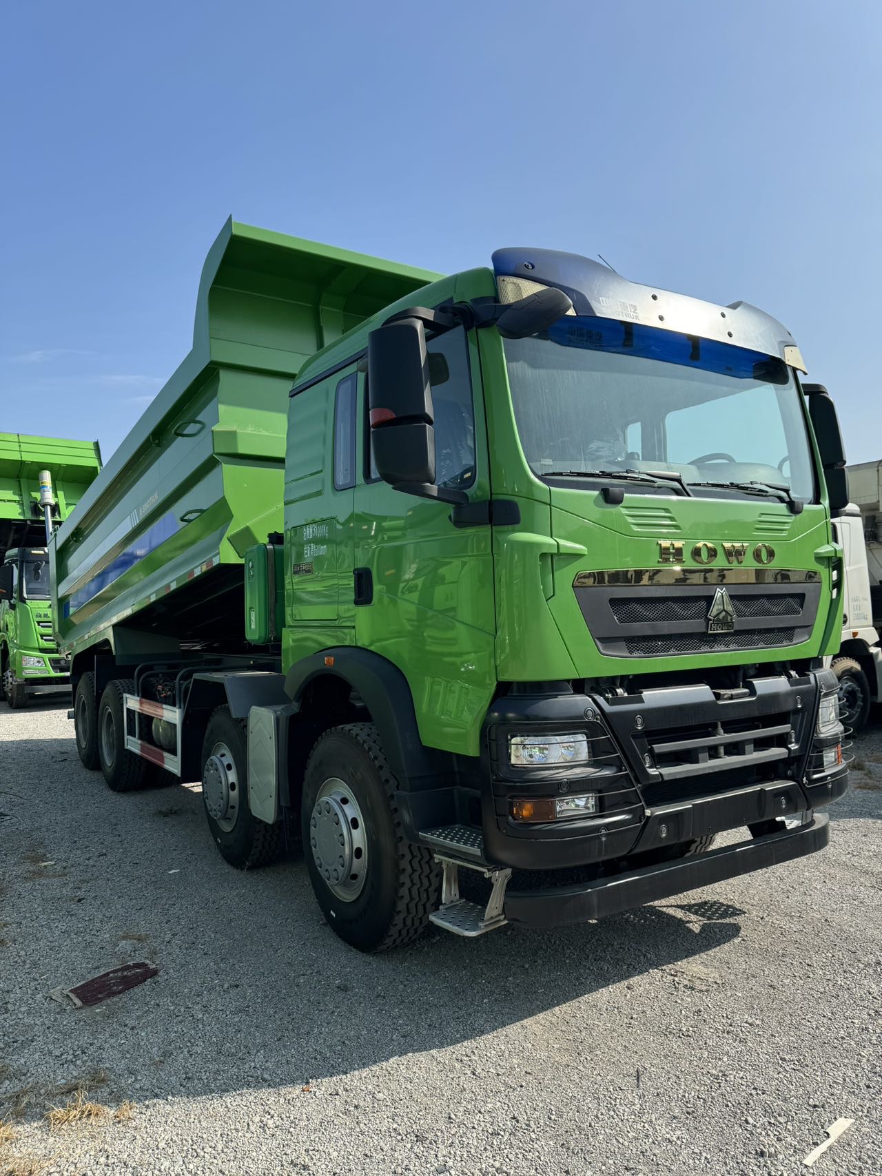 SINOTRUK HOWO TX 8x4 Tipper Dump Truck