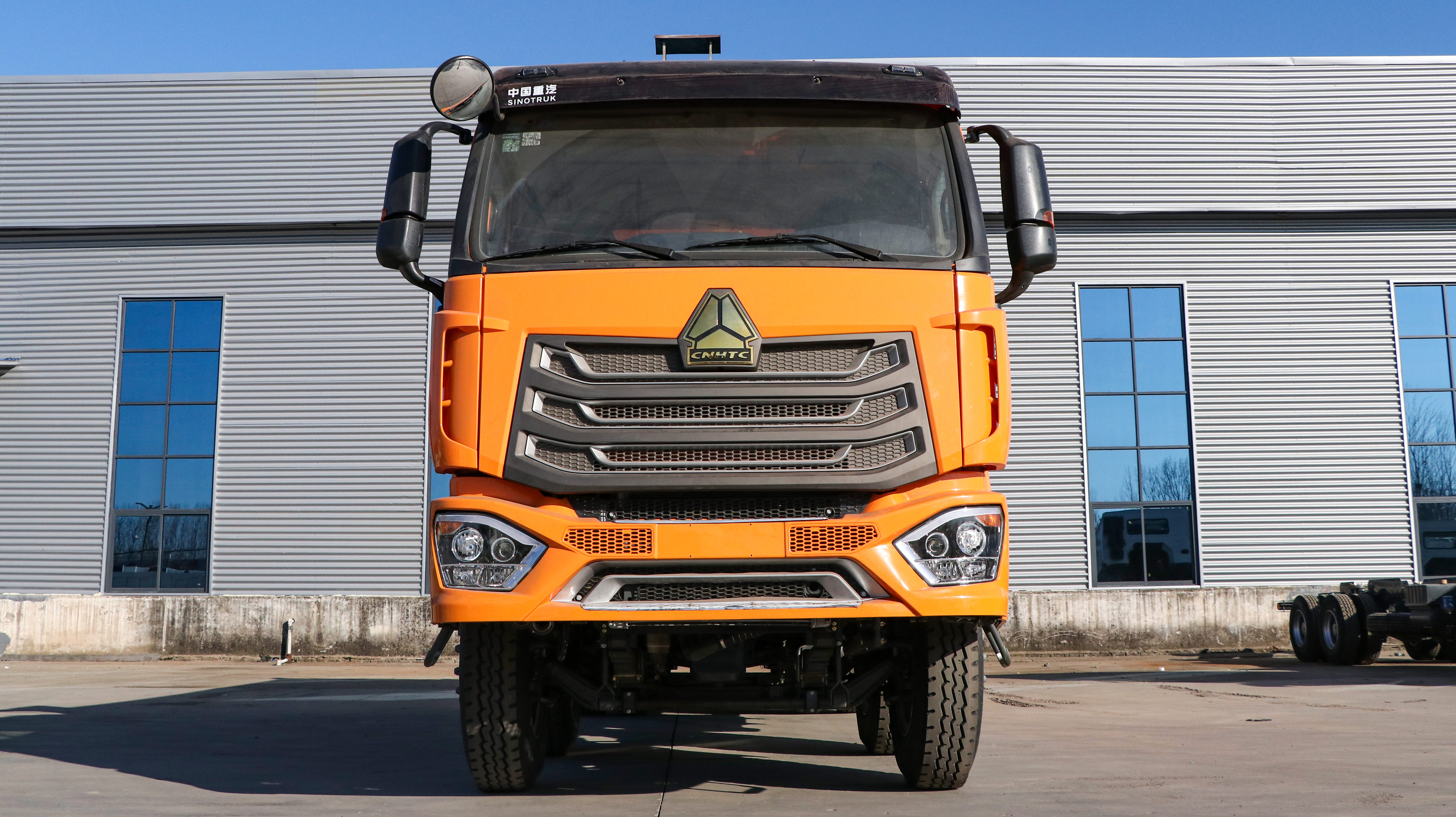SINOTRUK HOWO NX 8x4 Heavy Duty Dump Tipper Truck