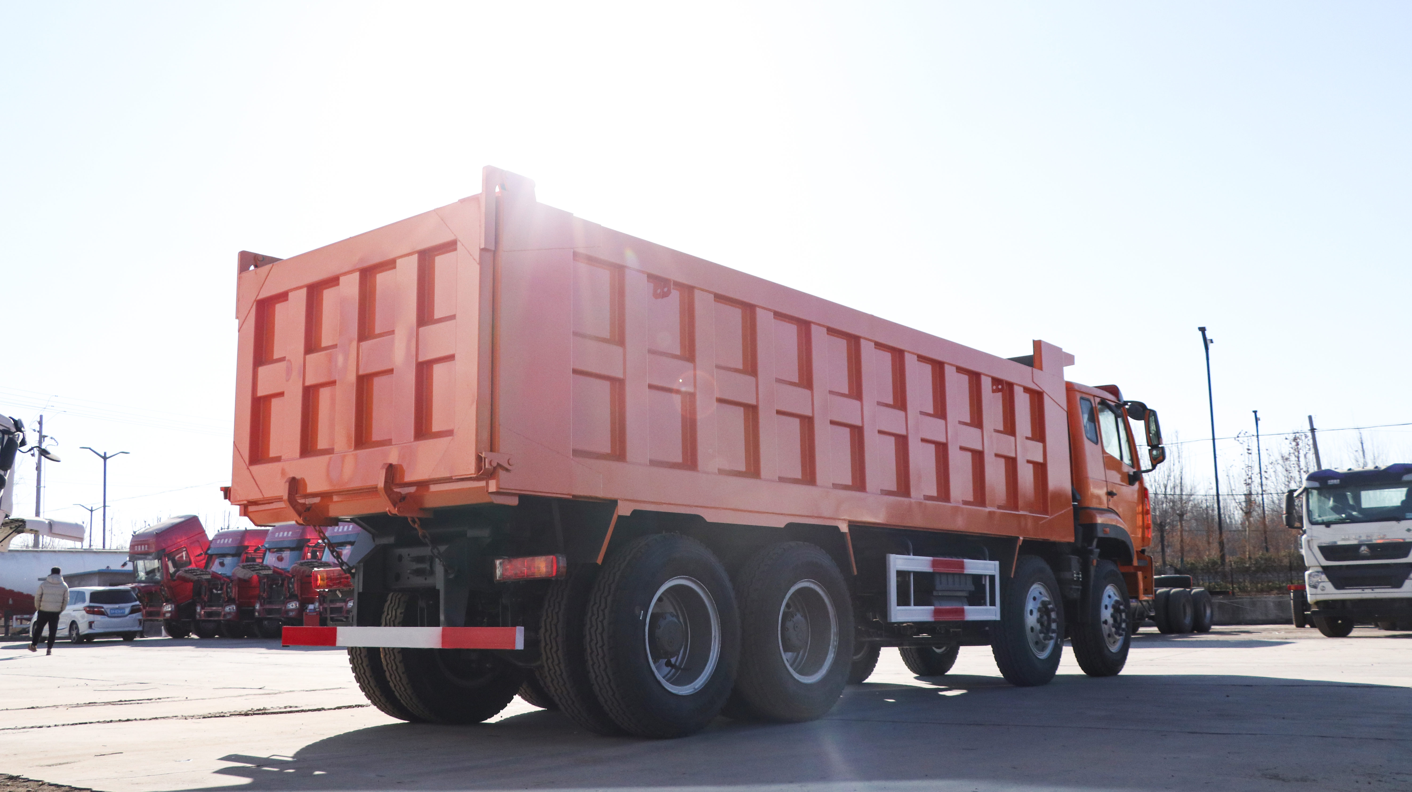 SINOTRUK HOWO NX 8x4 Heavy Duty Dump Tipper Truck
