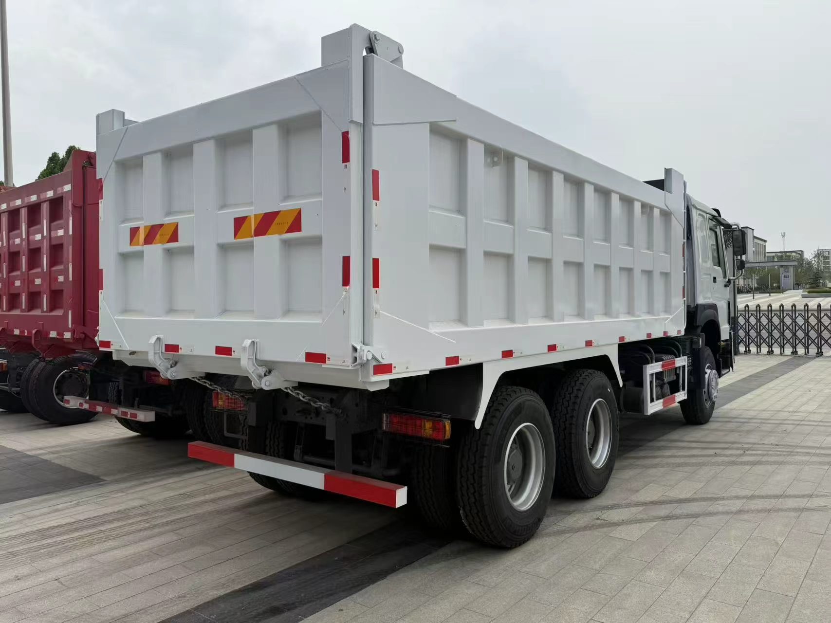 Wholesale High-End Heavy Trucks