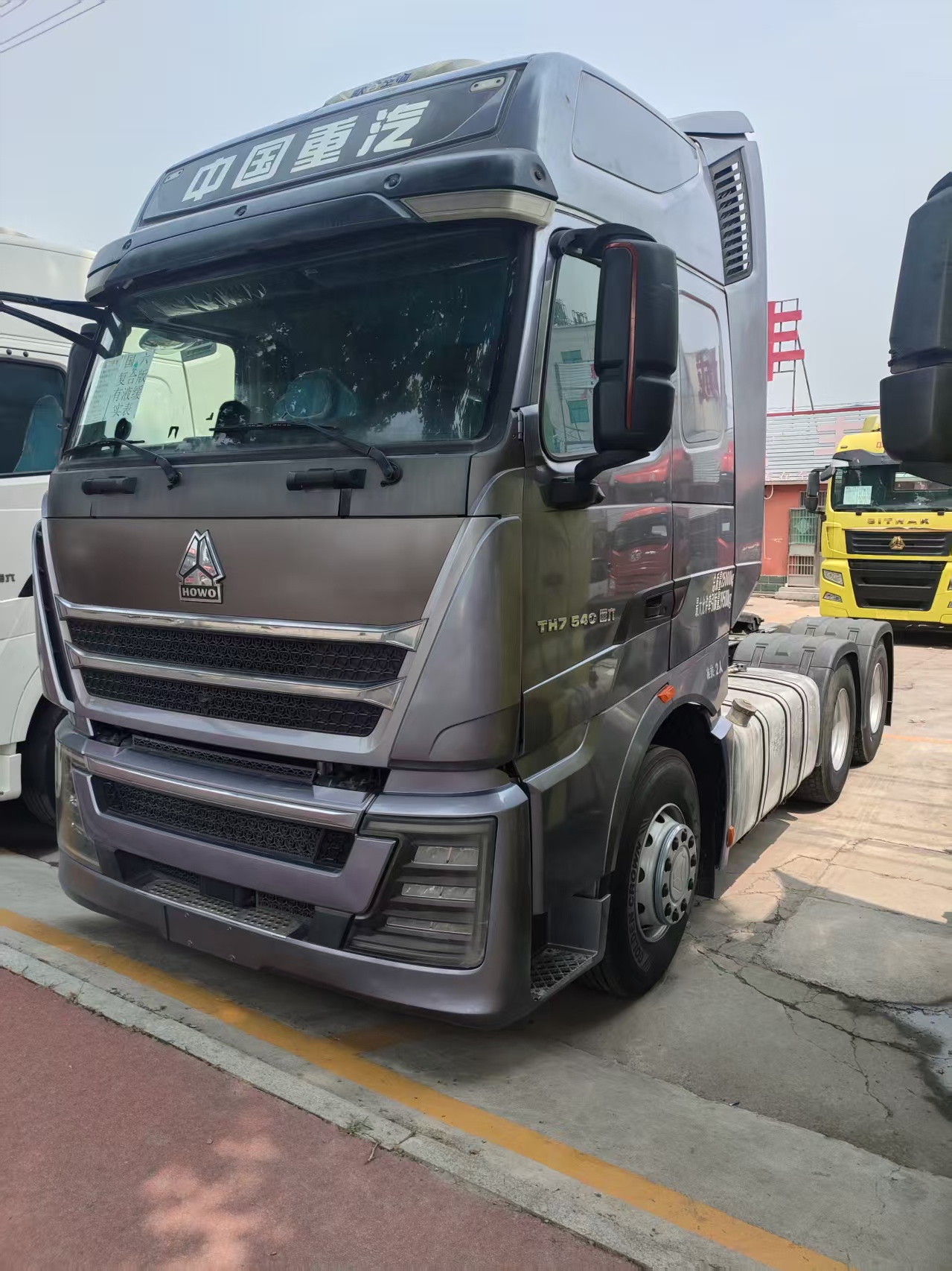 Used 2022 HOWO TH7 6×4 Tractor Truck 540HP MAN Engine Sinotruk Manual Gearbox With Retarder Export