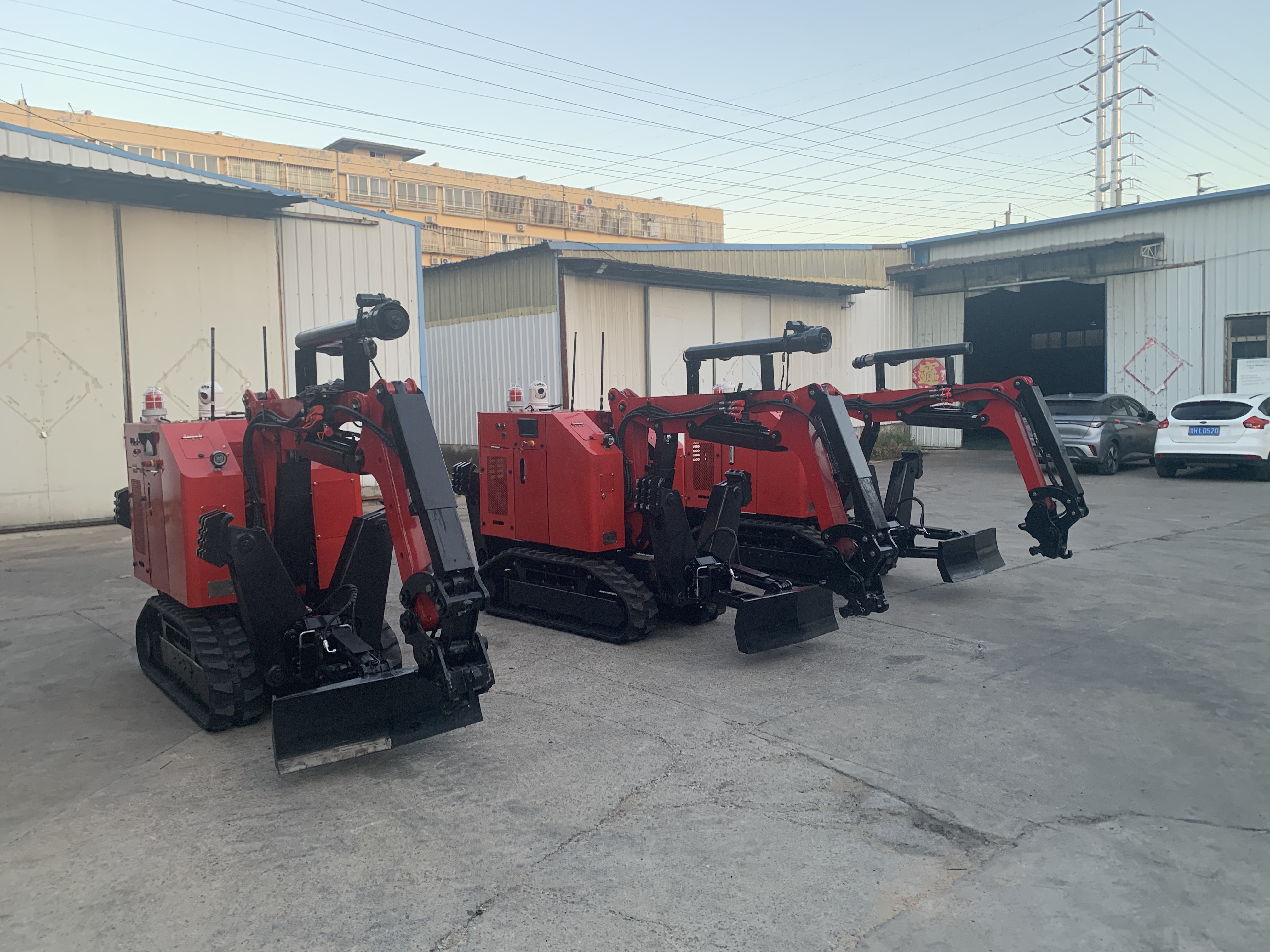 Remote Controlled Hydraulic Demolition Robot, Wireless Crawler Demolition Machine for Indoor Breaking & Emergency Rescue