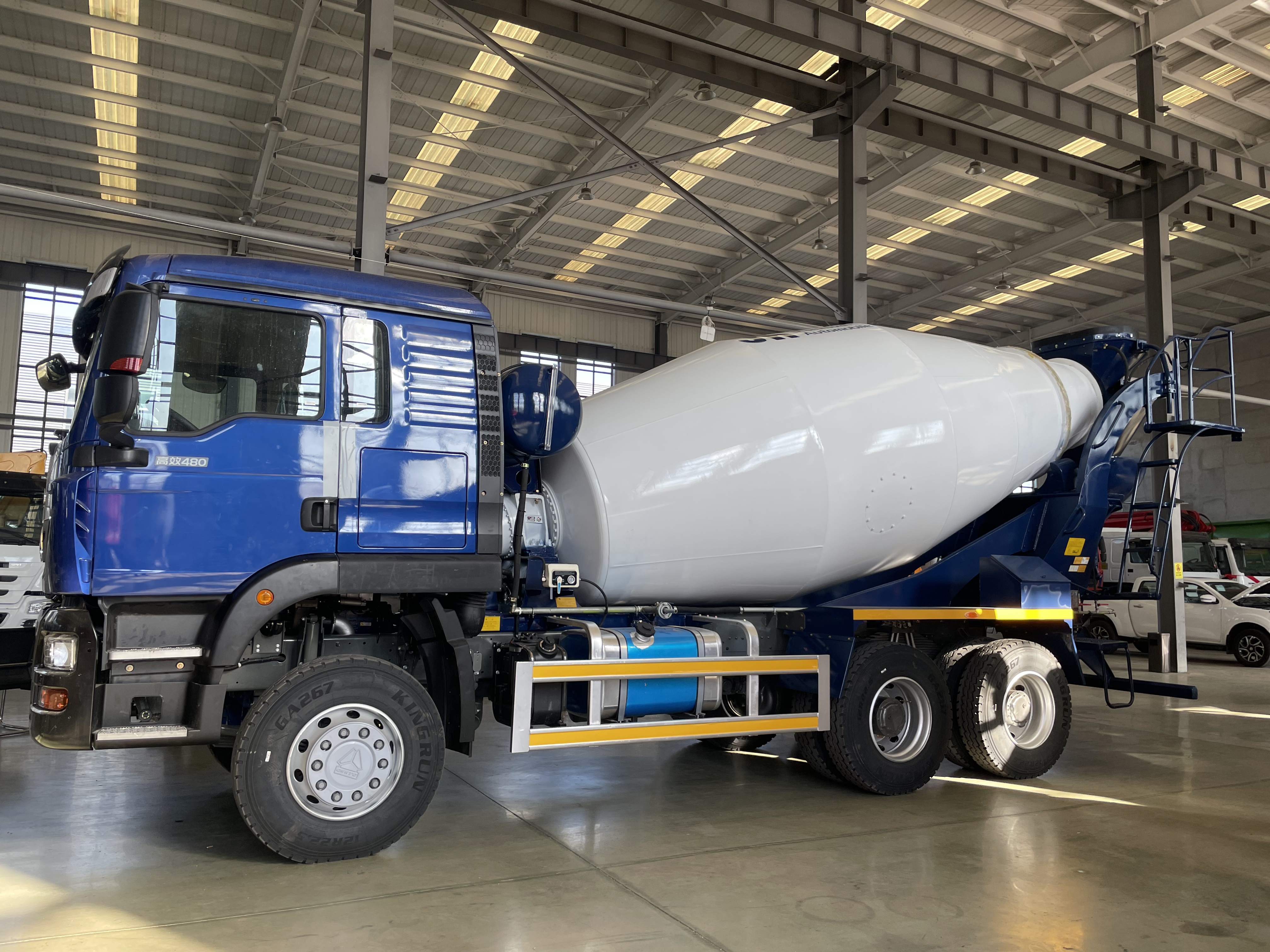 SINOTRUK HOWO TX 6×4 12 Cubic Meter Concrete Mixer Truck