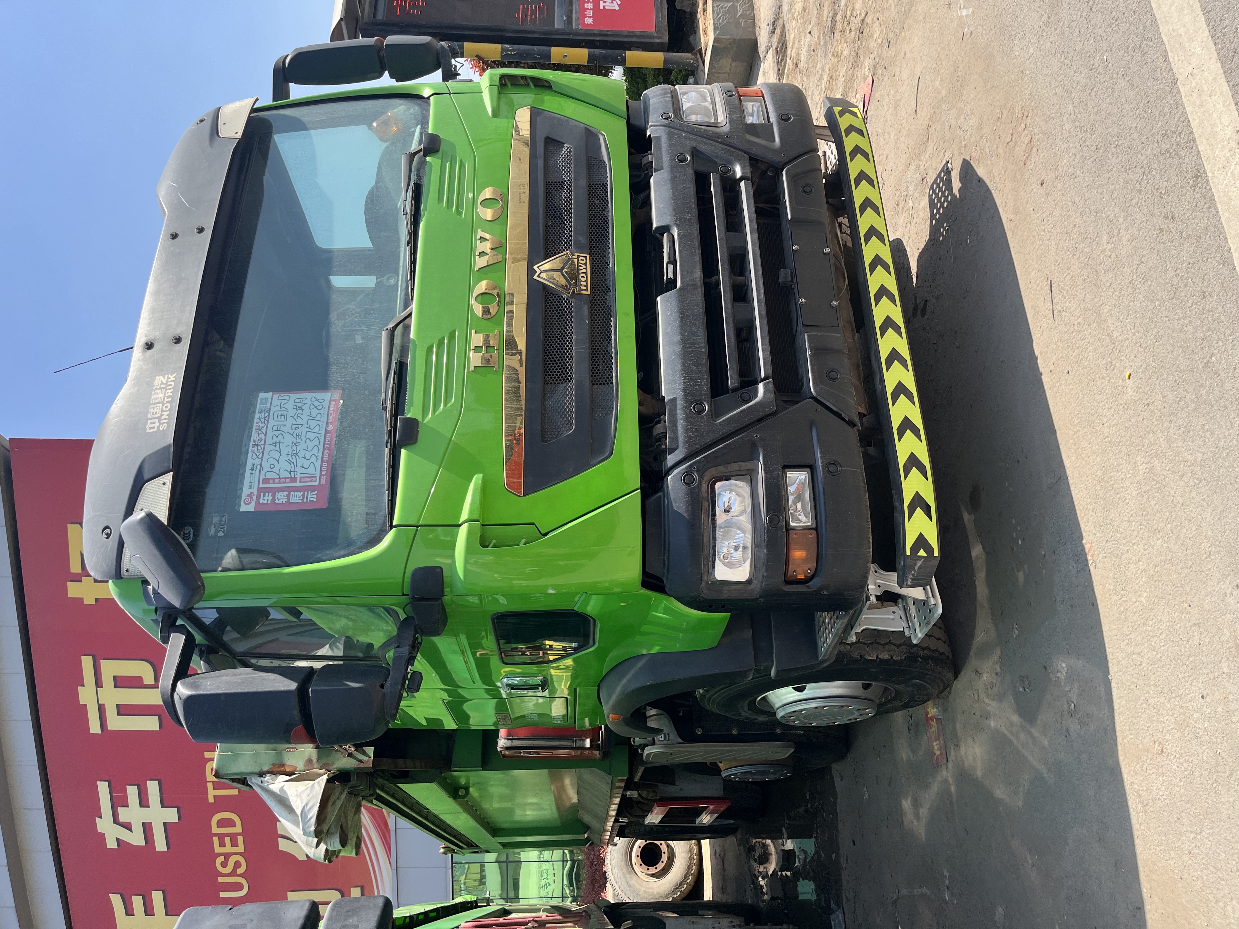 Second Hand Sinotruk Howo TX 8×4 Construction Muck Truck Weichai 400HP 5.8m Cargo Box