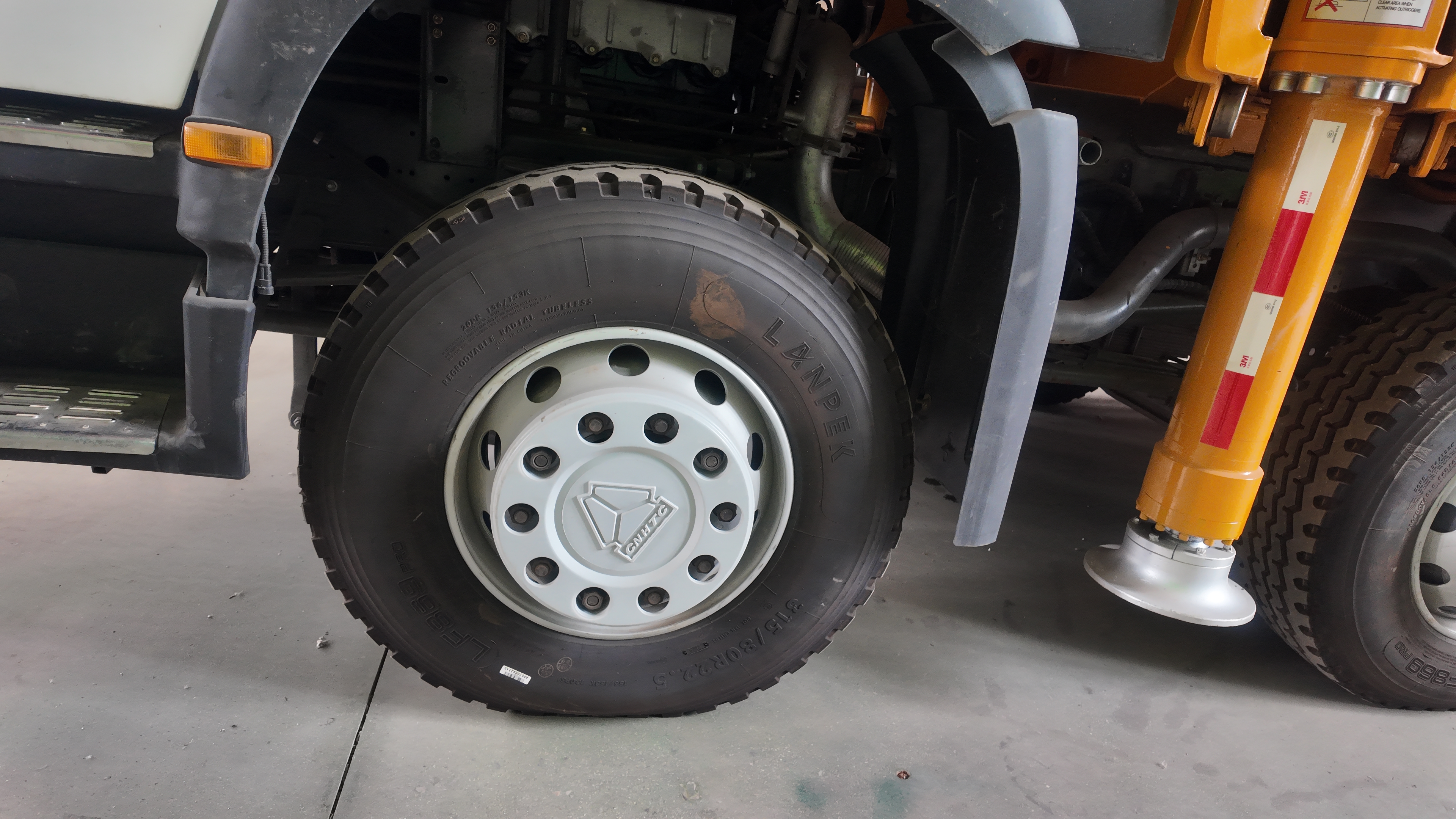 Truck Mounted Aerial Work Vehicle
