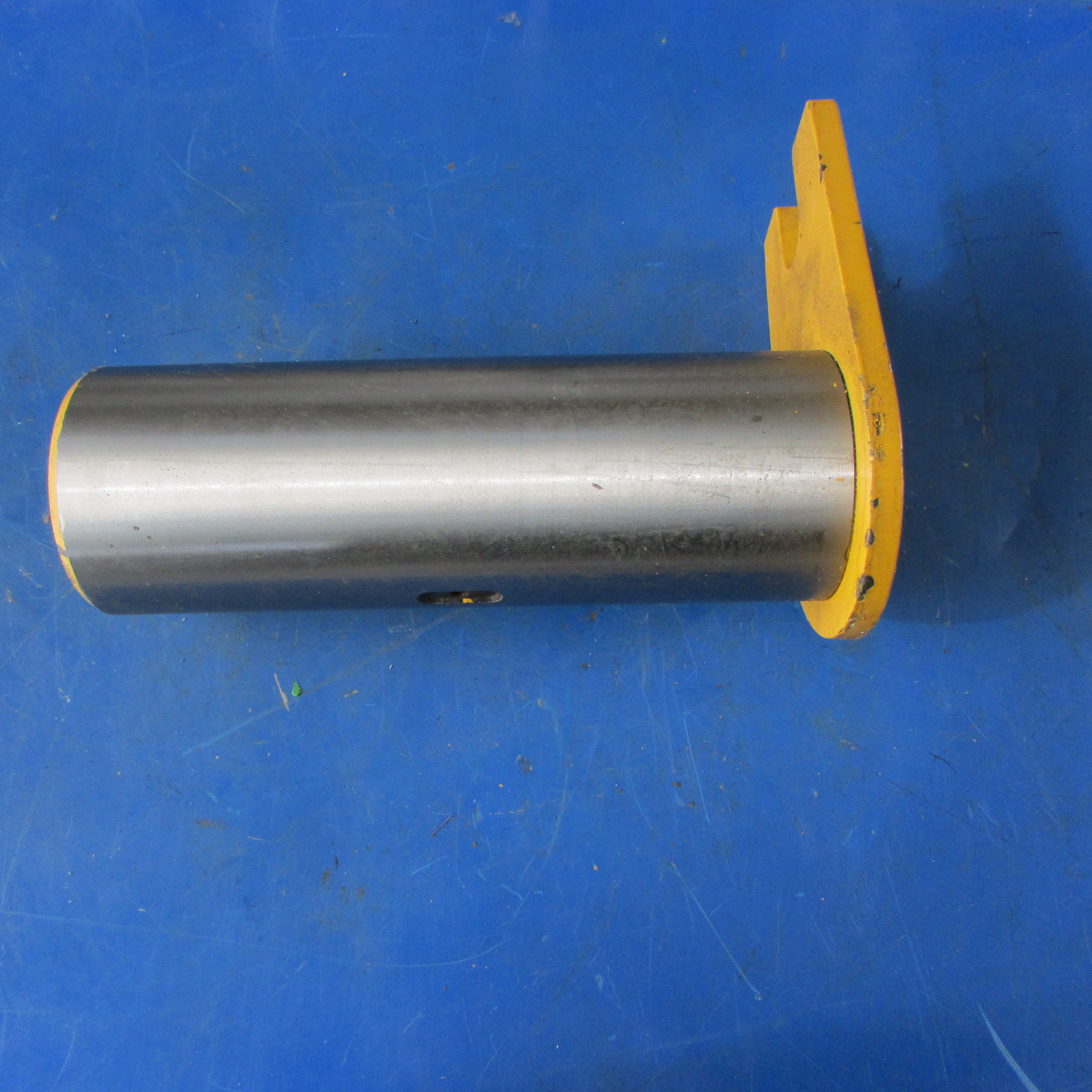 XCMG OEM Bucket Pin 800KII.8.4 (P/N 253100709) – Heavy-Duty Linkage Pivot Shaft