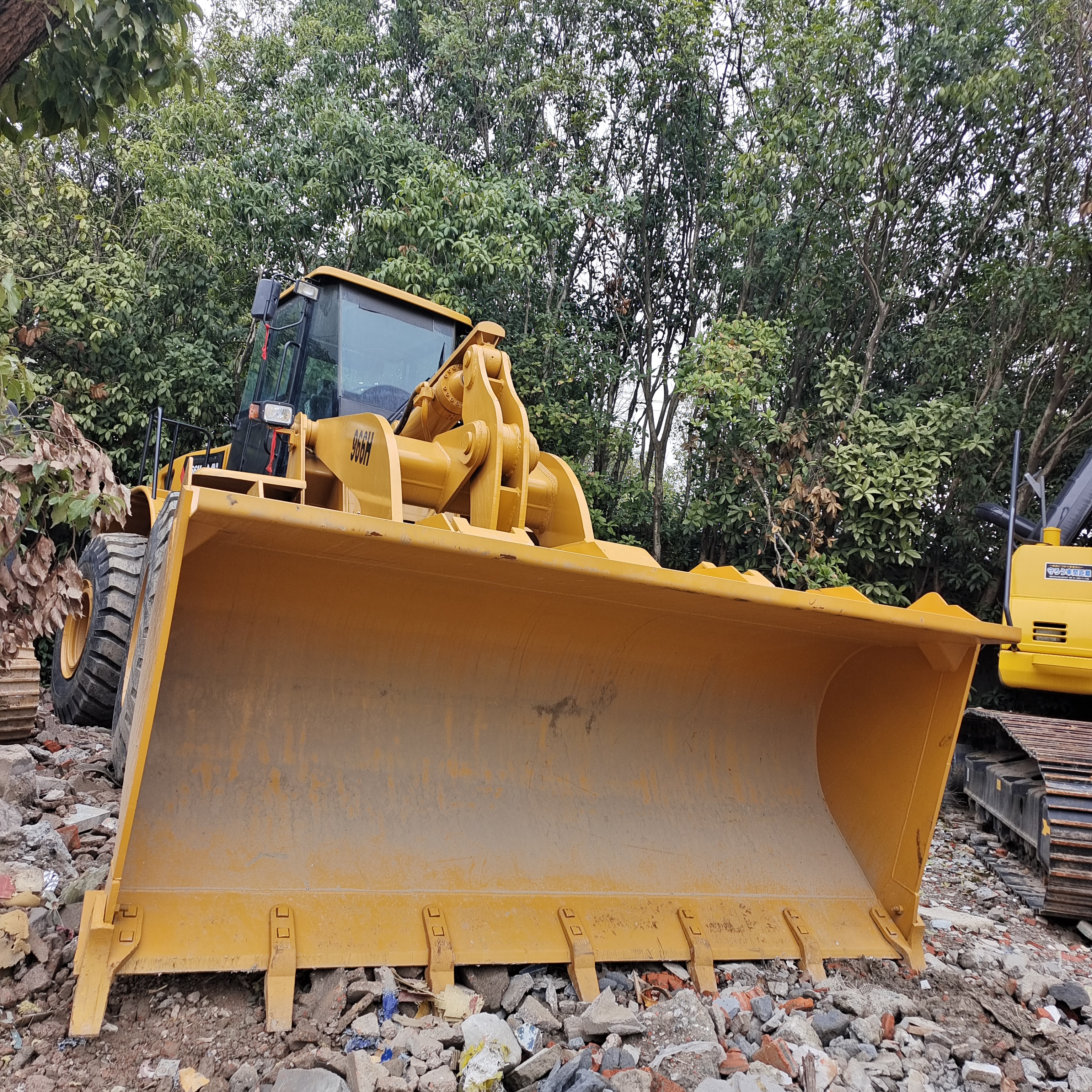 CAT 966 H 28th Anniversary Promotion Price