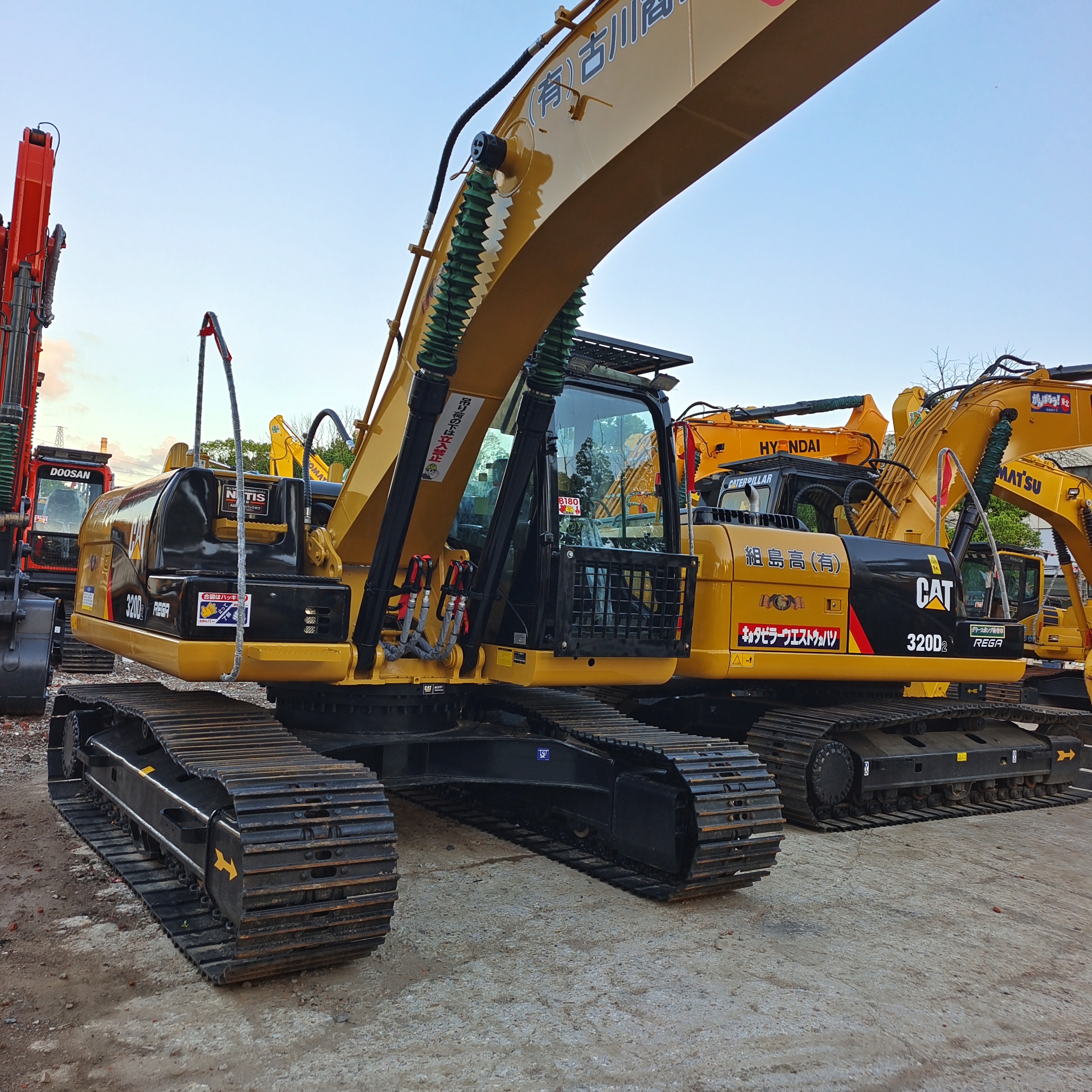 CAT 320D 28th Anniversary Promotion Price