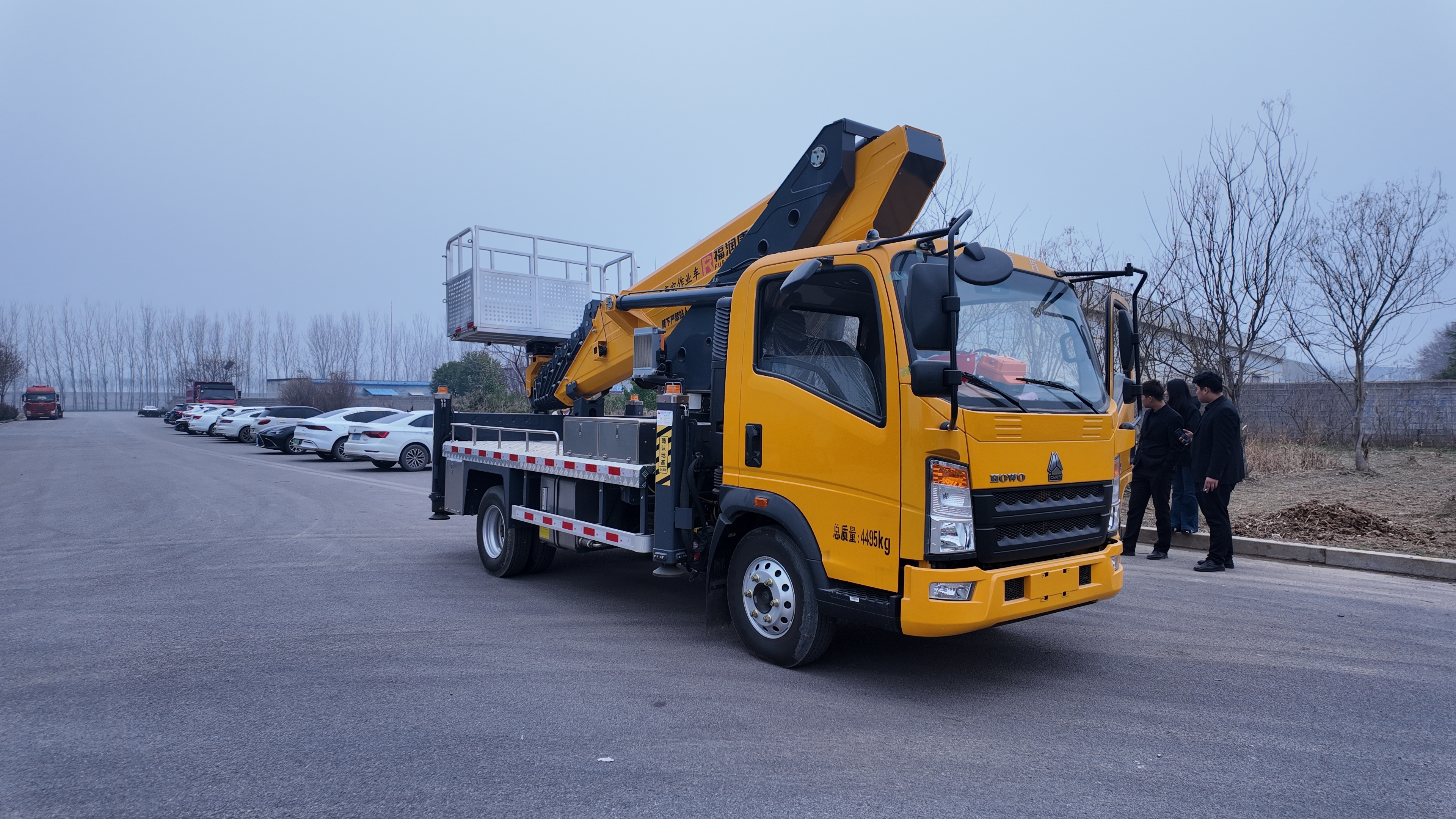 SINOTRUK HOWO Single Cab 4×2 Truck Mounted Aerial Work Platform