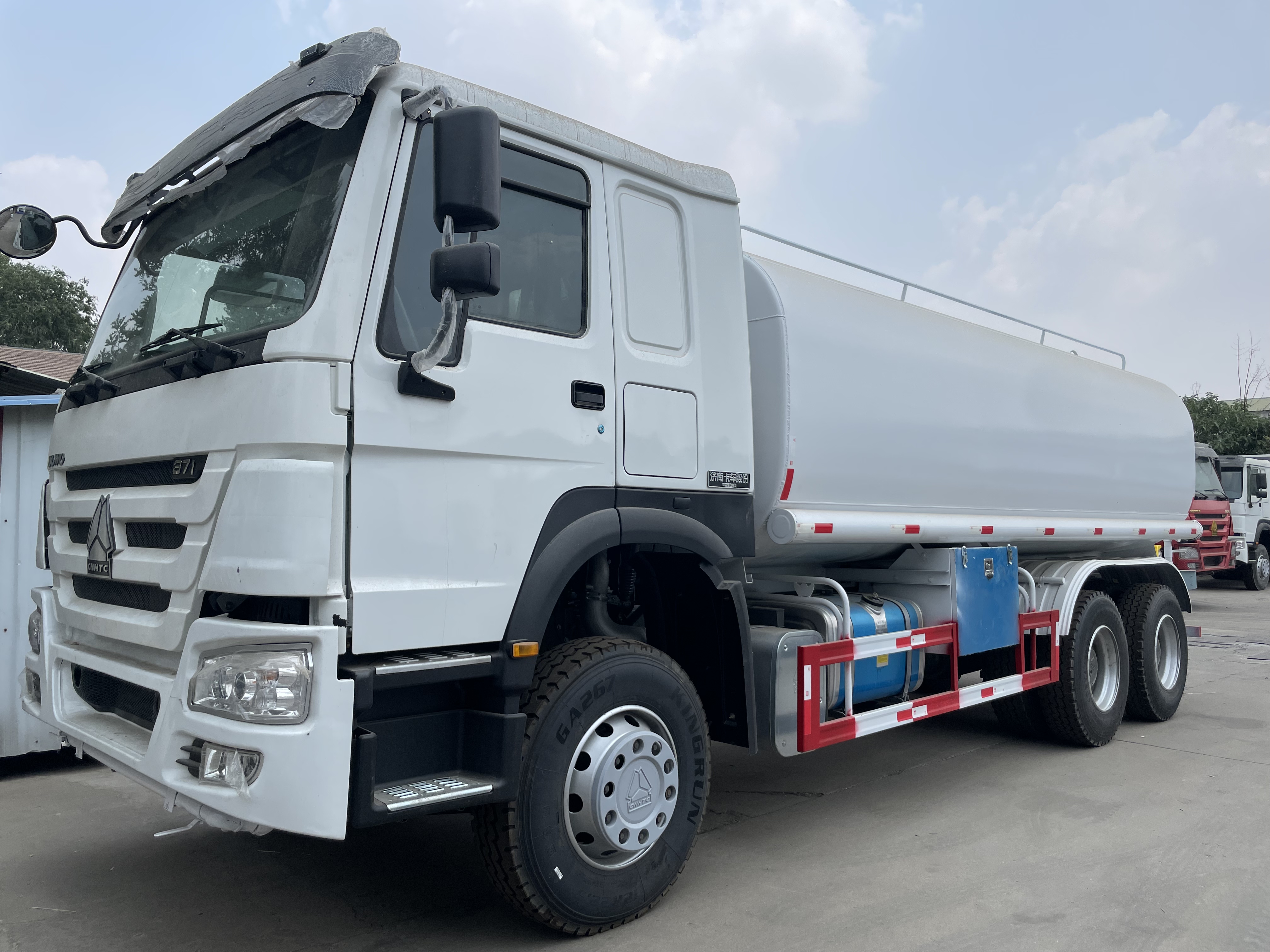 HOWO 6x4 Water Bowser Truck