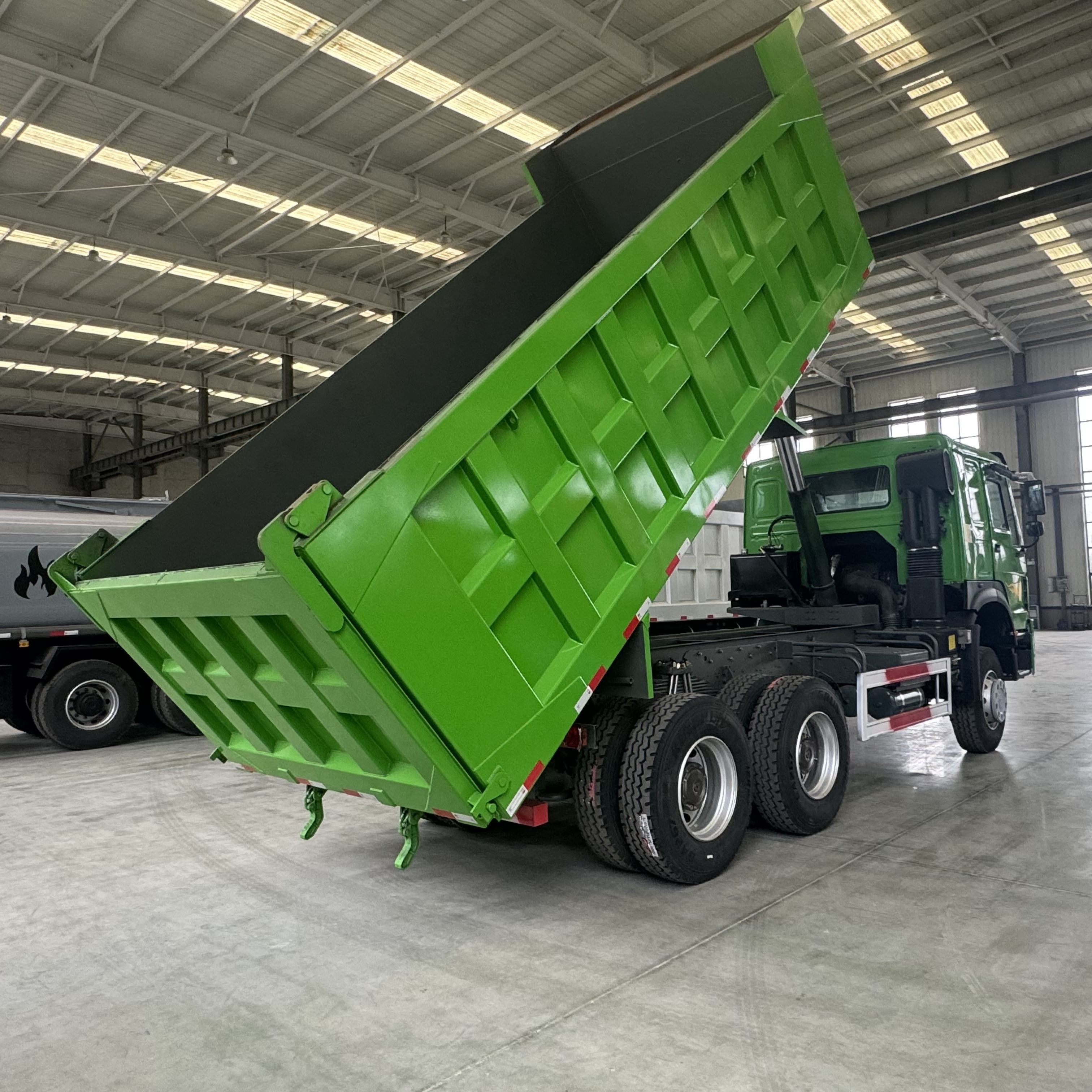 SINOTRUK HOWO 6x4 Tipper Dump Truck