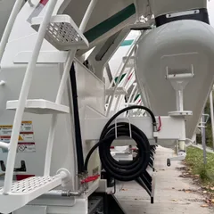 SINOTRUK HOWO TX 8x4 XCMG Concrete Mixer Truck