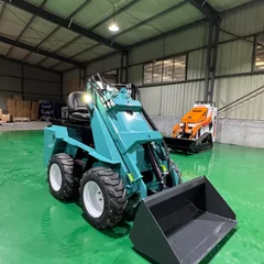 RW28-7 Wheel Skid Steer Loader 1050kg Operating Weight Mini Loader With Large Fuel Tank