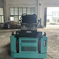 RT28-7 Track Skid Steer Loader 1100kg Operating Weight Mini Track Loader With Multiple Attachments
