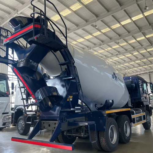 SINOTRUK HOWO TX 6×4 12 Cubic Meter Concrete Mixer Truck