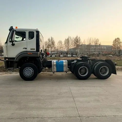 SINOTRUK HOWO NX 6x4 Tractor Truck