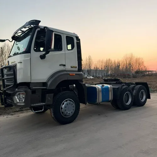 SINOTRUK HOWO NX 6x4 Tractor Truck