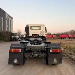 SINOTRUK HOWO NX 6x4 Tractor Truck