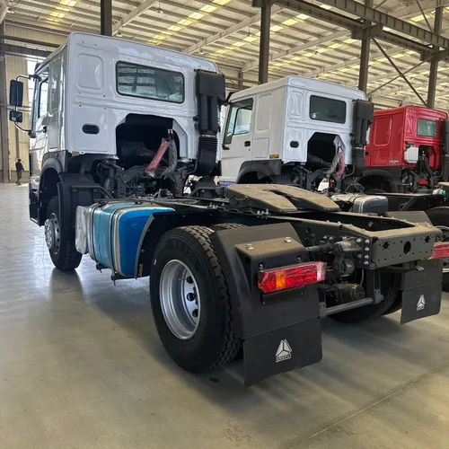 SINOTRUK HOWO 4x2 380HP Tractor Truck