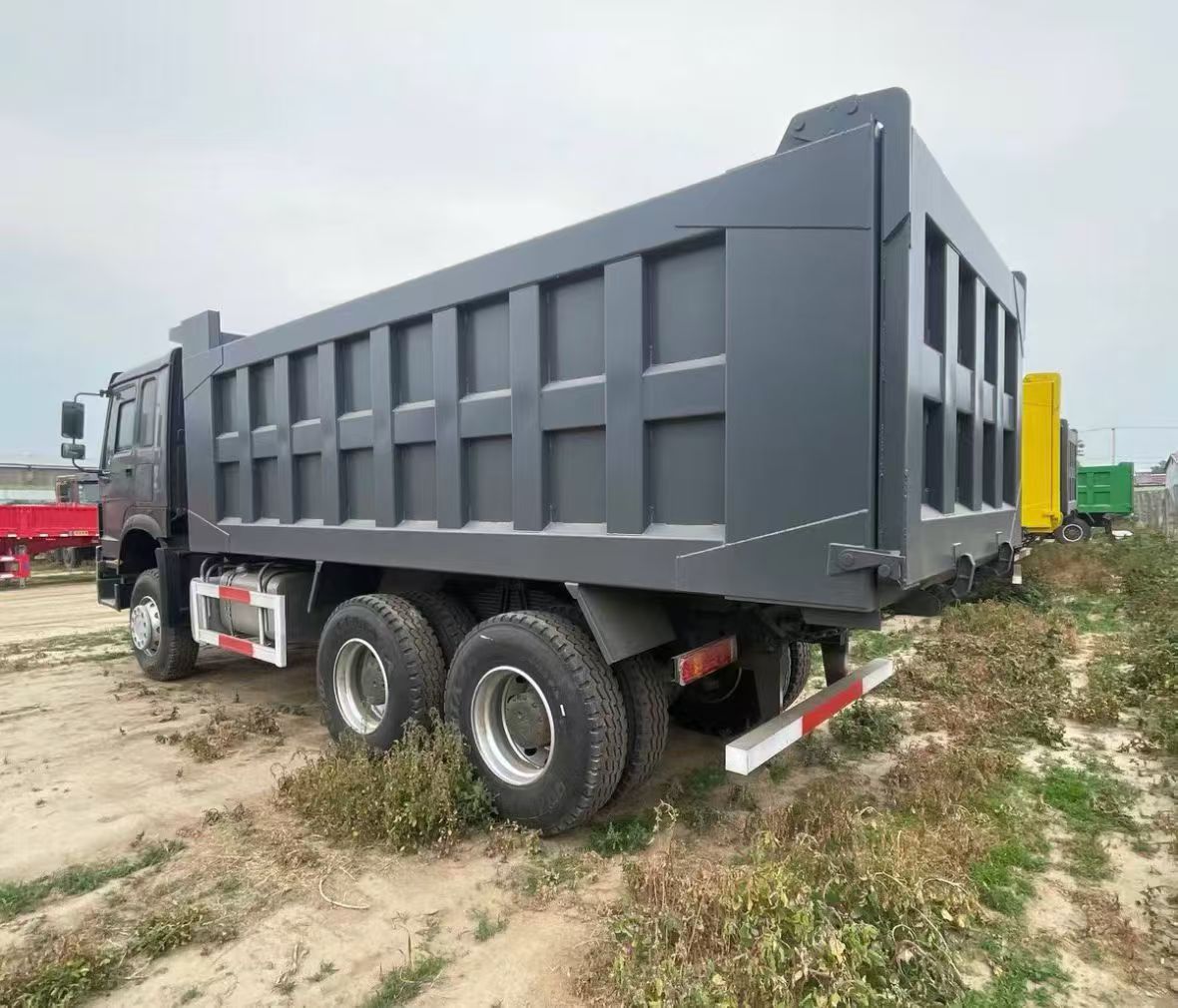 Used Sinotruk Howo Dump Truck 371HP, 6x4 10-wheel & 8x4 12-wheel Tipper In Stock