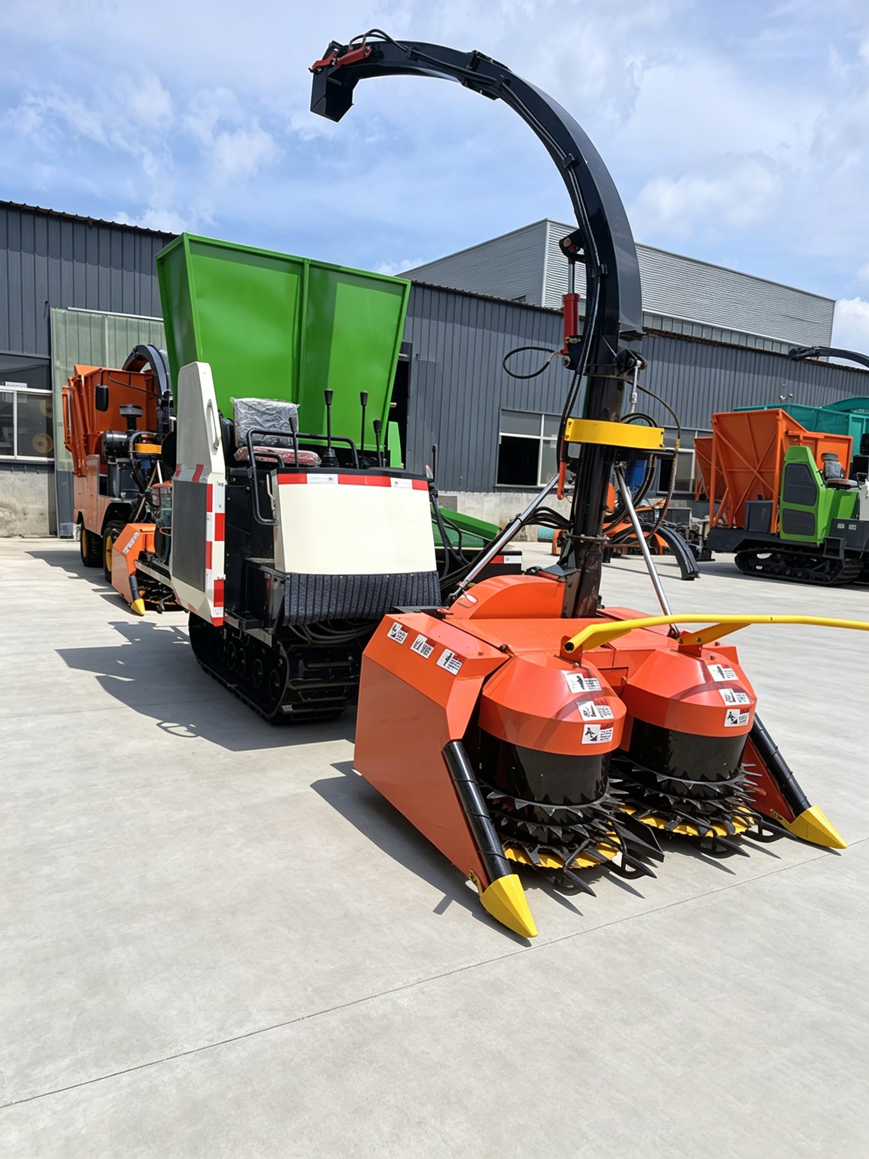 Fully Automatic Crawler Corn Silage Harvester, Straw Crushing & Harvesting Machine