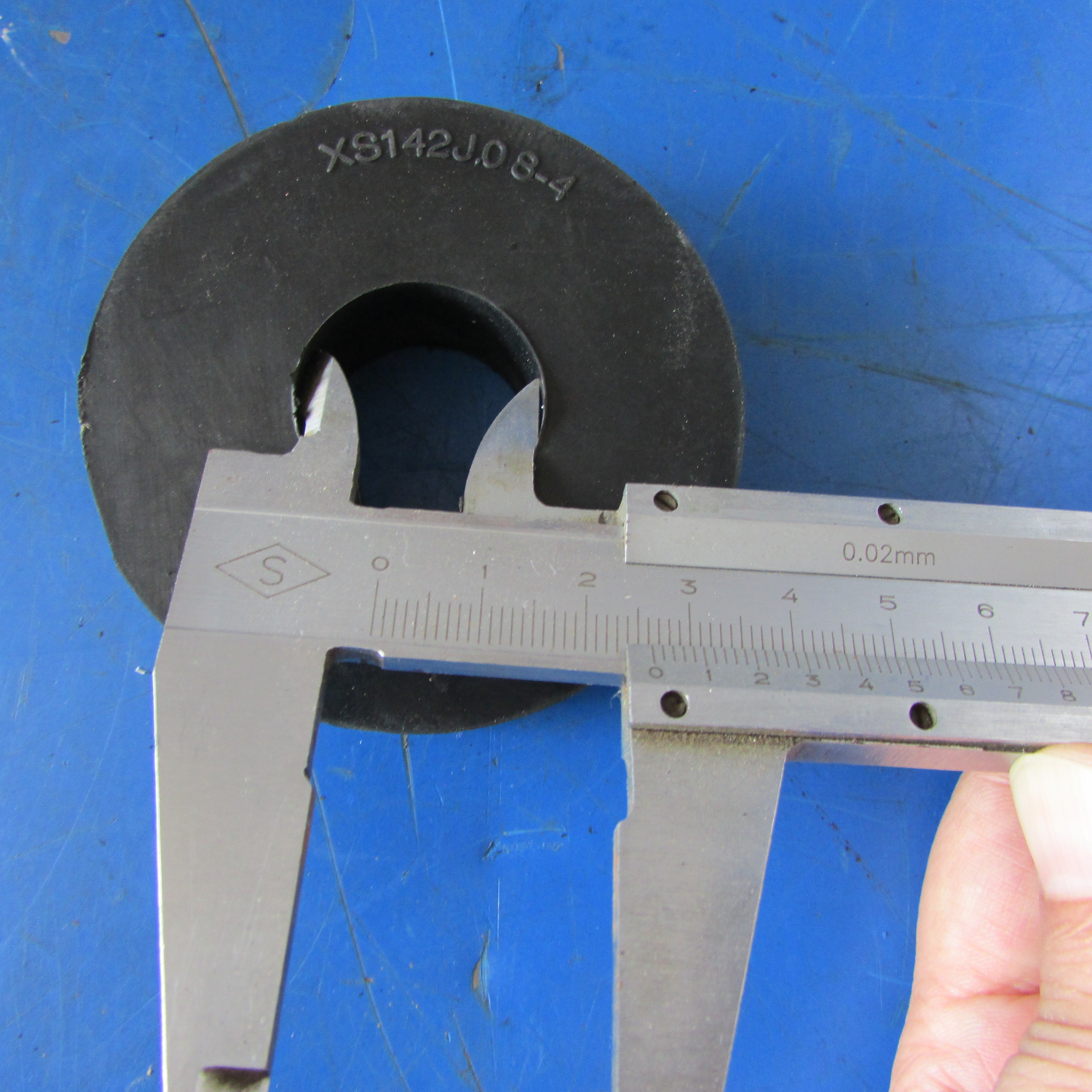 Oil-Resistant Rubber Buffer Pad for XCMG XS Series Rollers – Cross Refs: 227000176 | XS142J.8-4