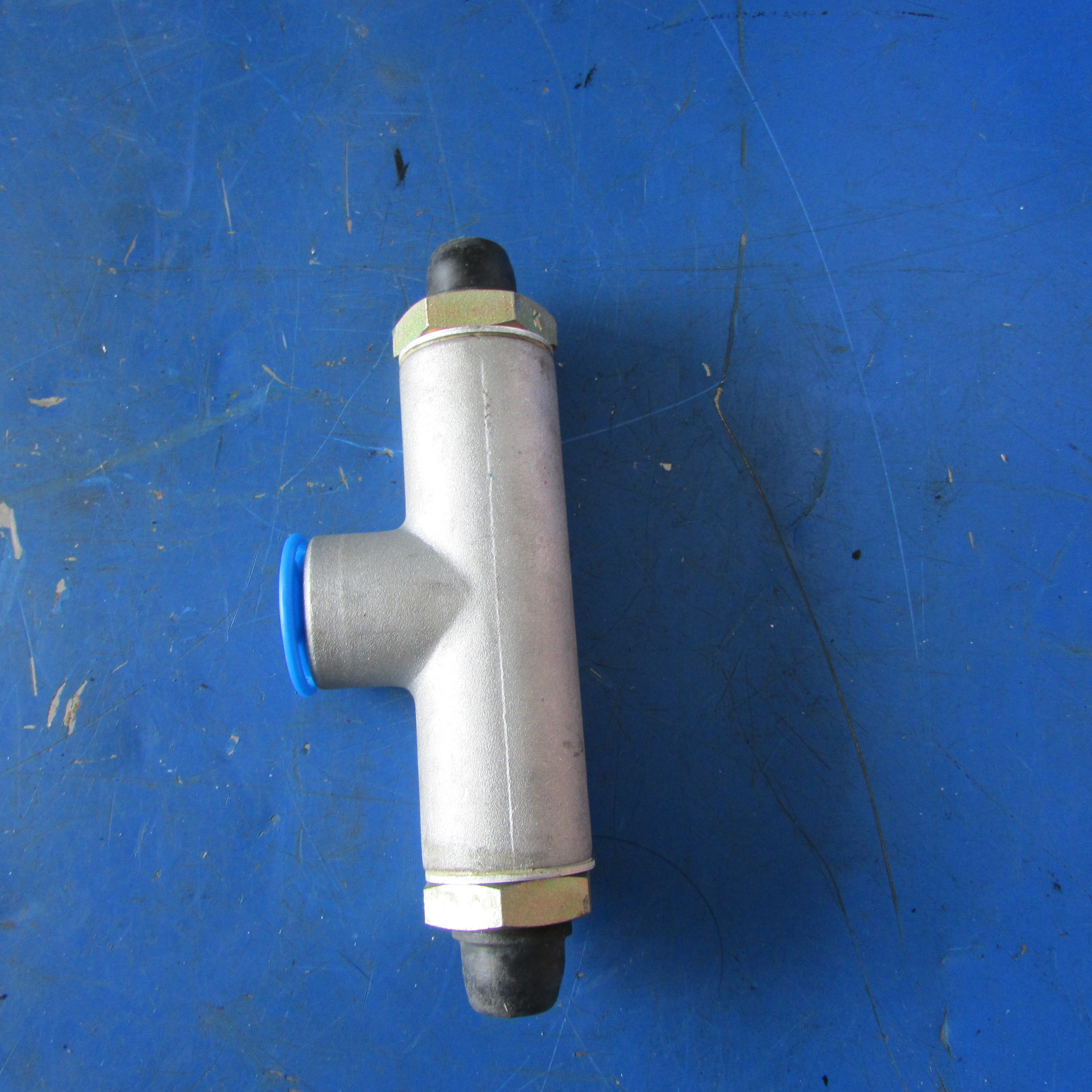 XCMG XZ560 3-Way Air Valve 800901306 XG560-3527002 | T-Joint Valve