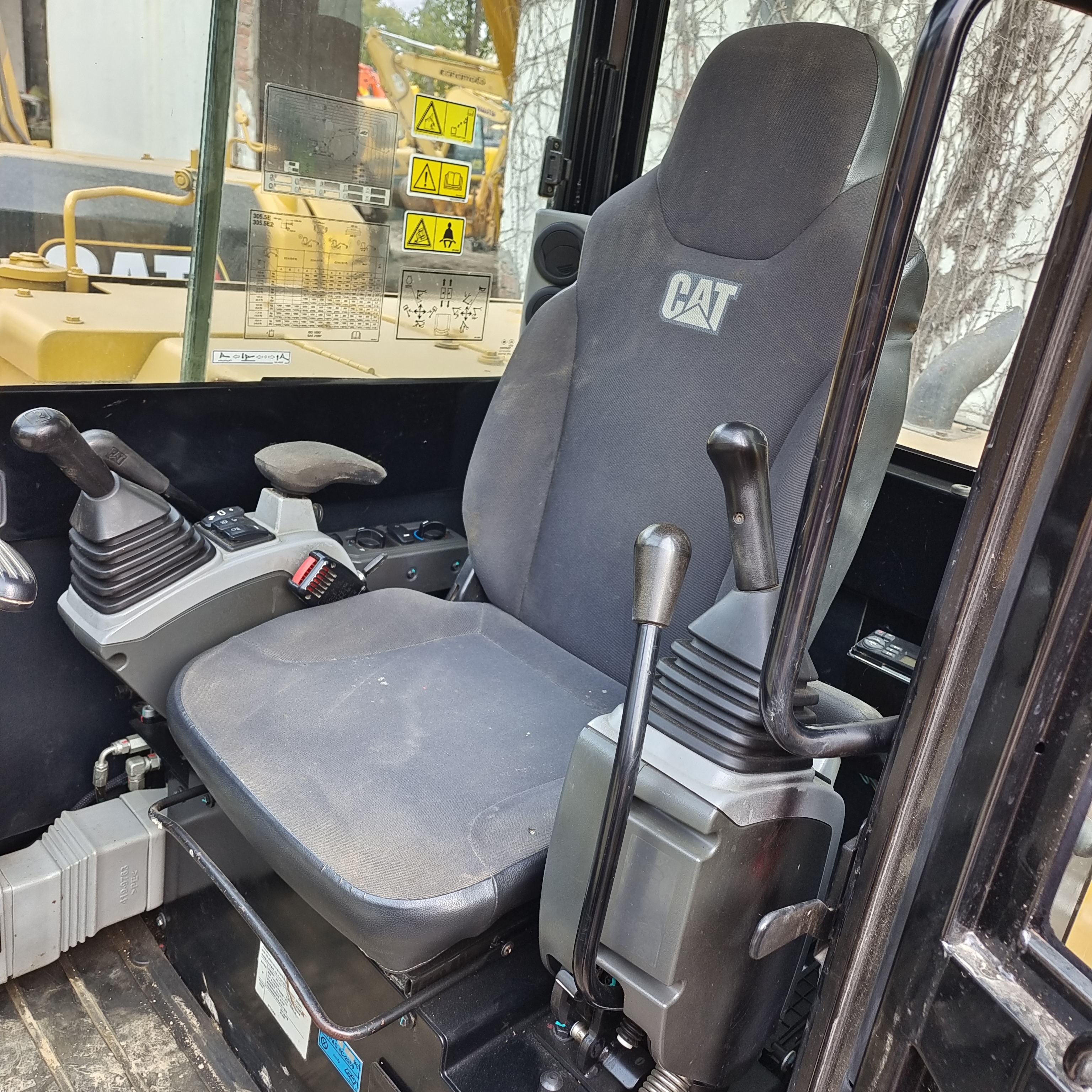 Quality Used Excavator Cat 305.5e  with CE EPA Approval