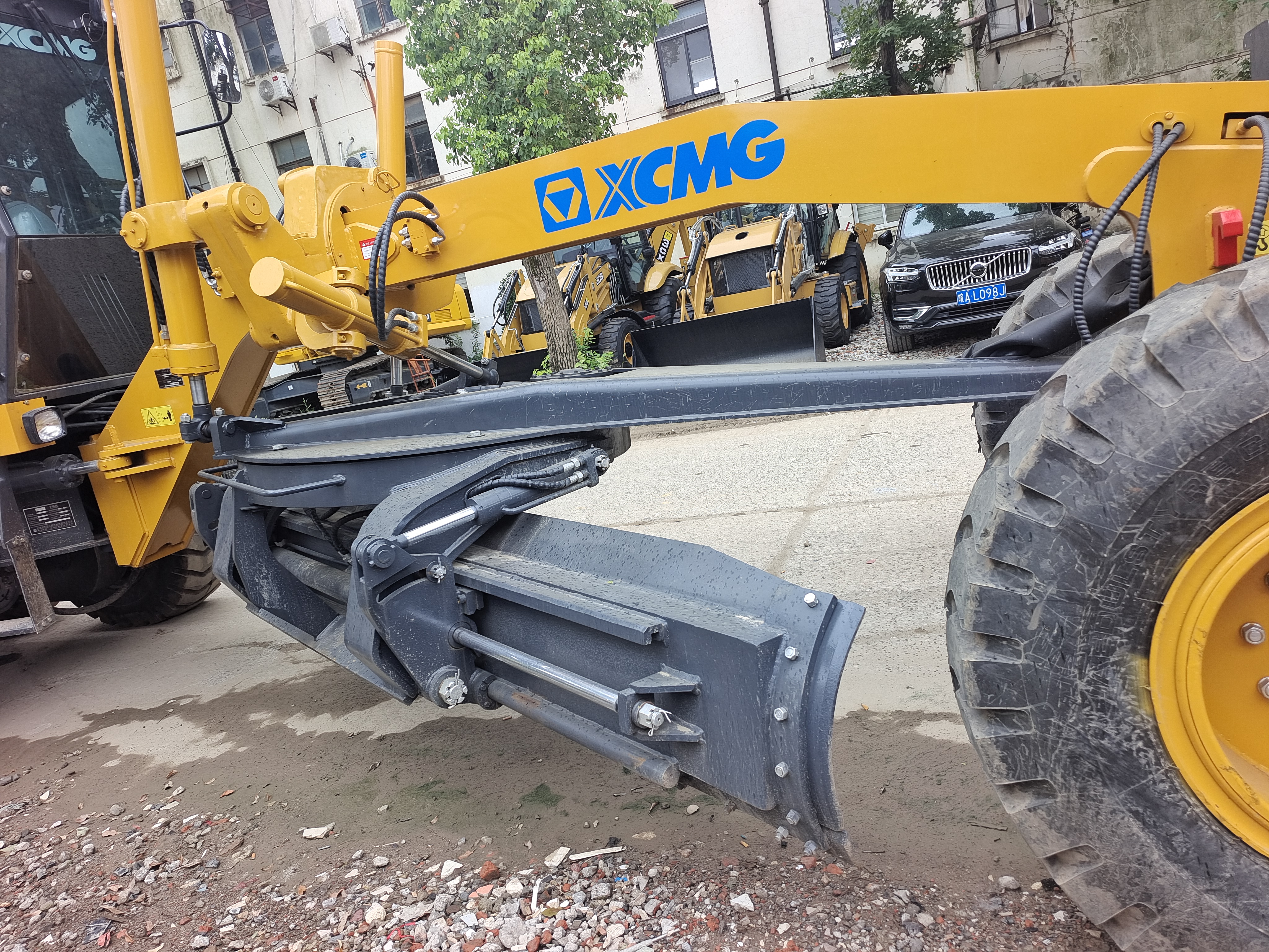 XCMG Brand Used 220HP Gr2153 Motor Graders Equipment China Tractor Road Wheel Motor Grader Price for Sale