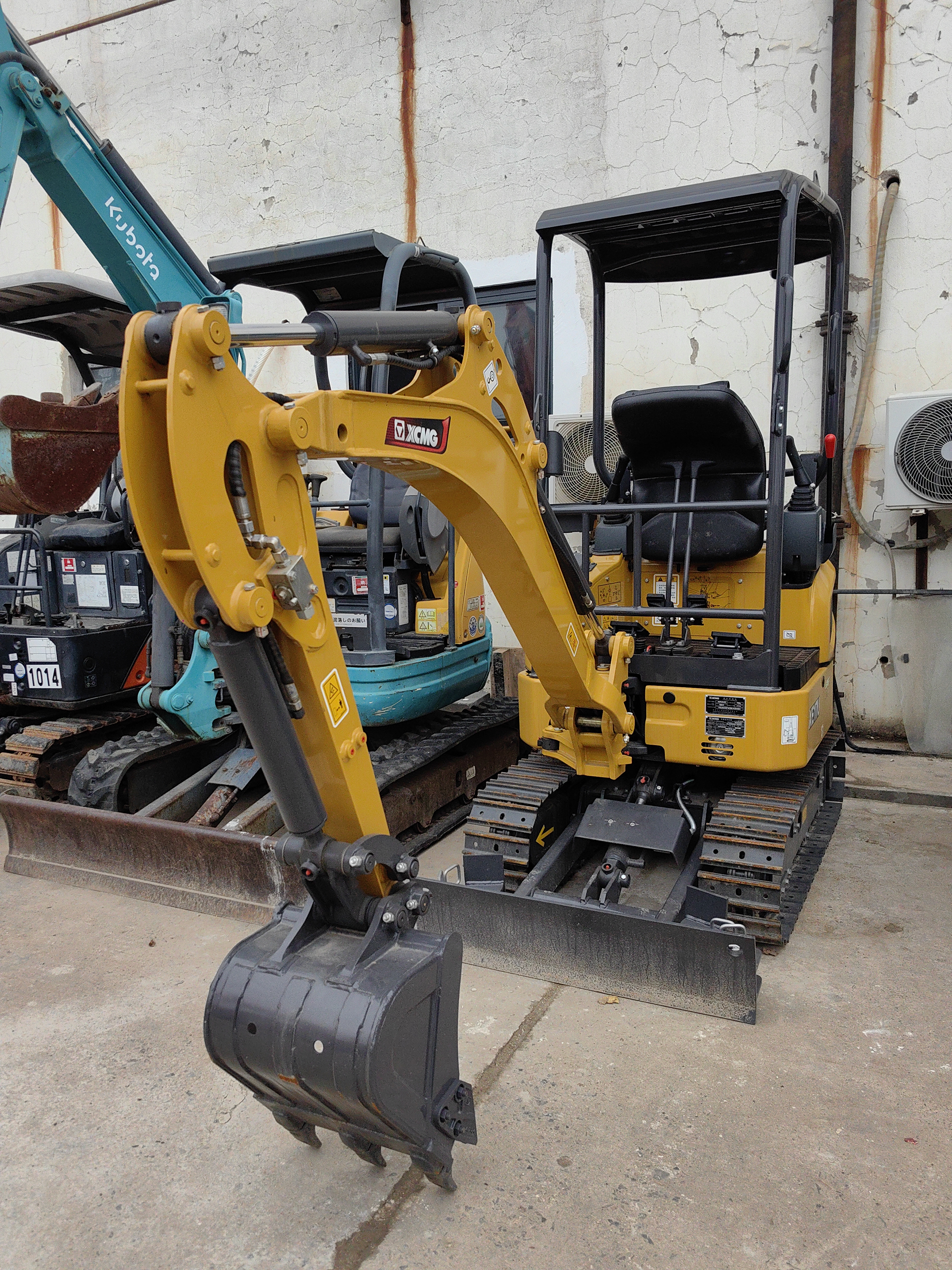 XCMG XE 17 U 100% 2026 Brand New Machine