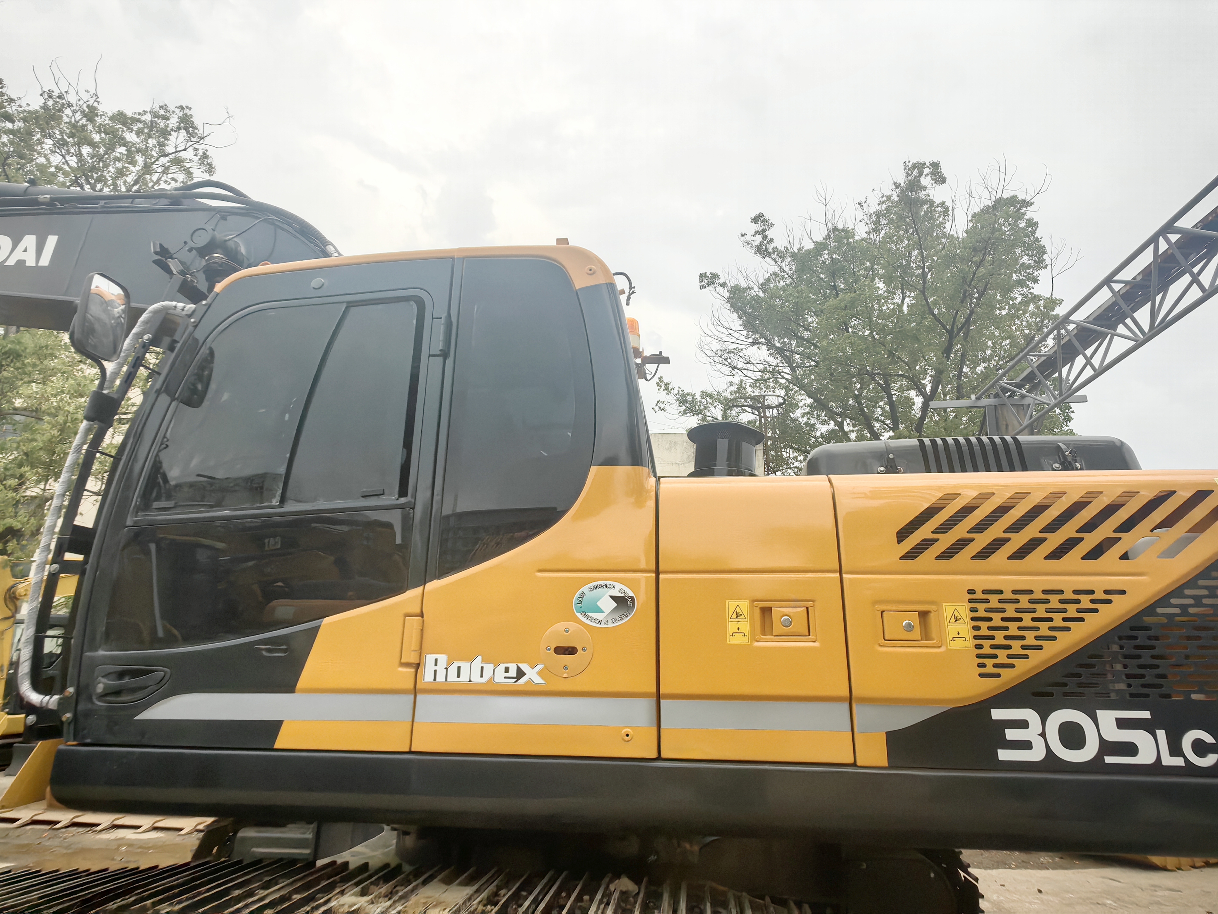 Original Used Hyundai 305 Crawler Excavator 30tons Model 305LC -9Tfor Sale