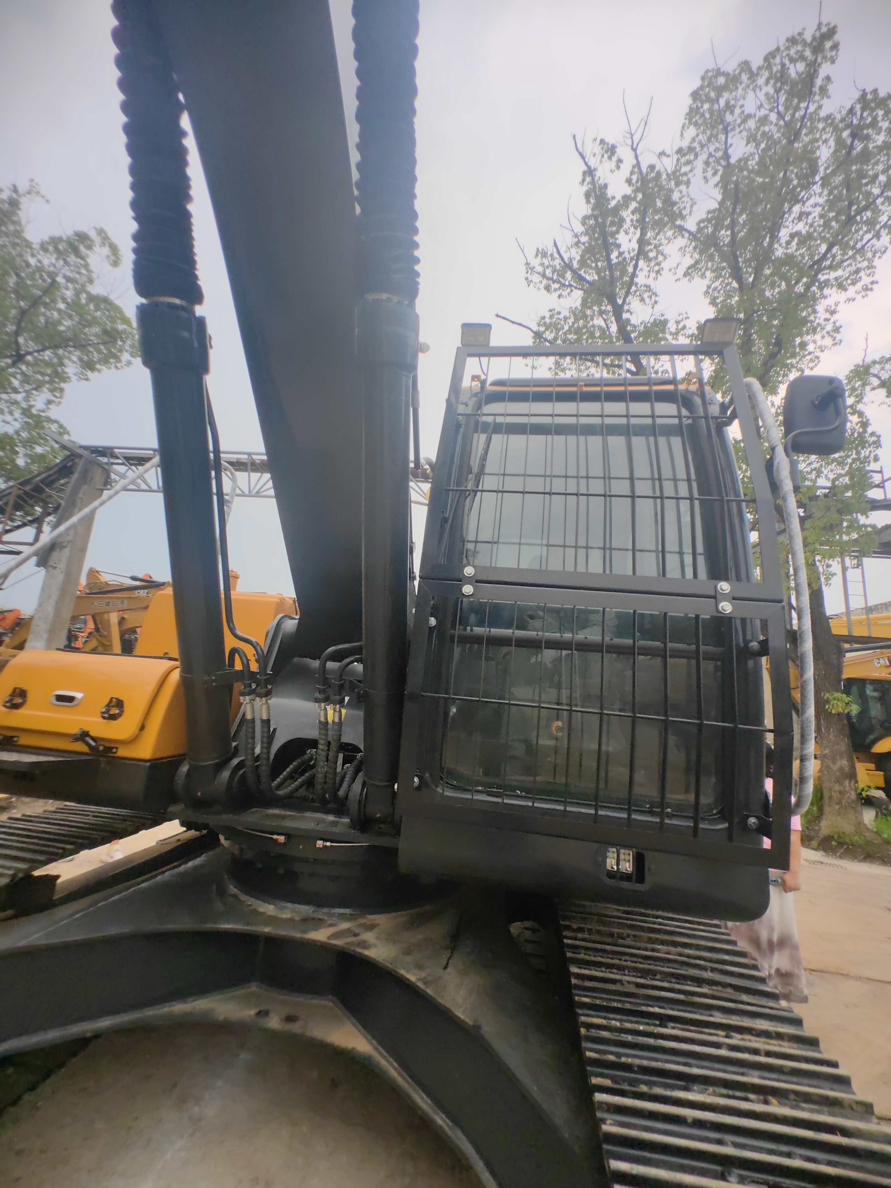 Xuanxin Perfect Condition Excavator Used Hyundai Excavator Hyundai 305LC-9T Hydraulic Excavator in Good Price