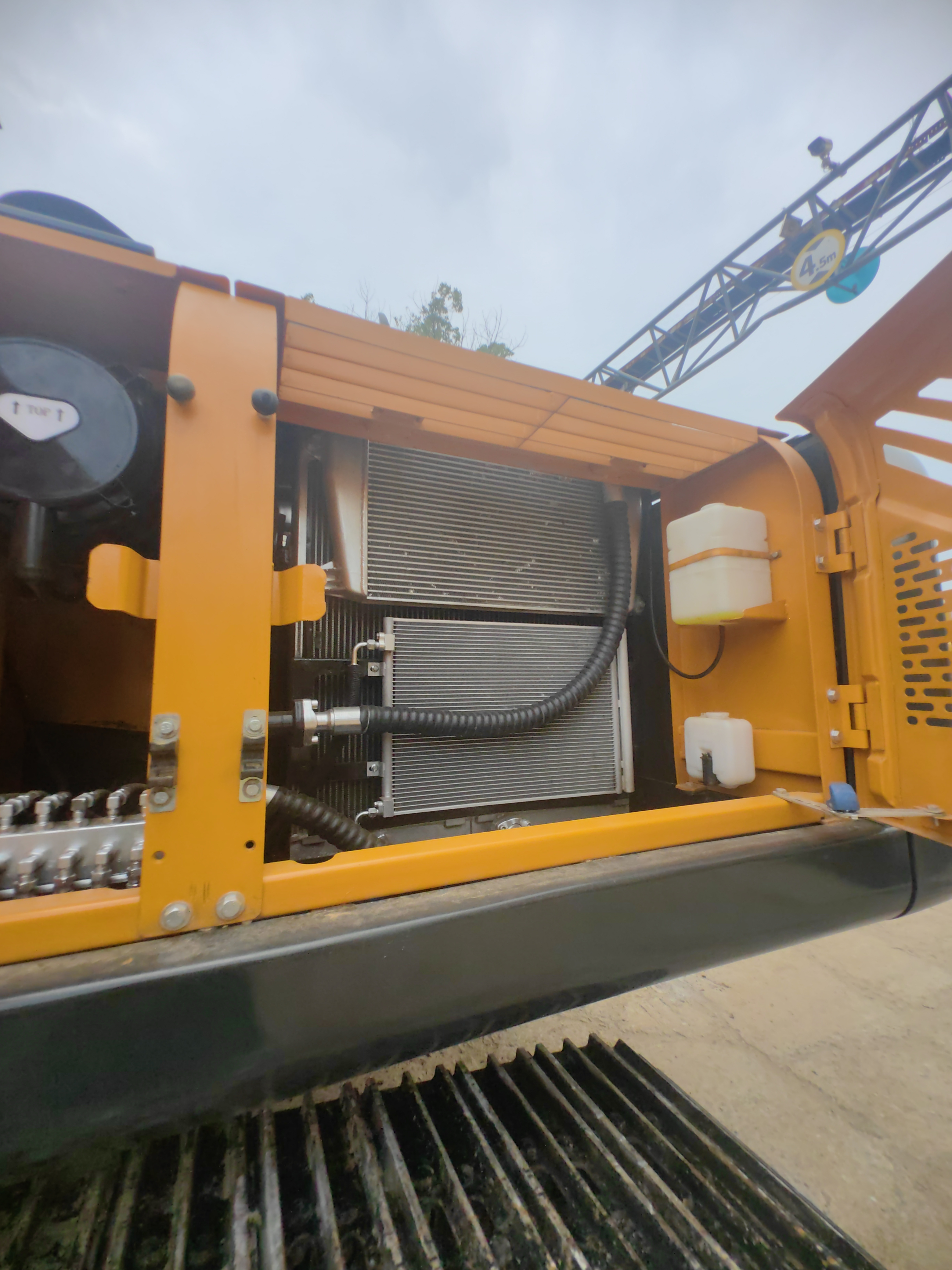 Original Used Hyundai 305 Crawler Excavator 30tons Model 305LC -9Tfor Sale