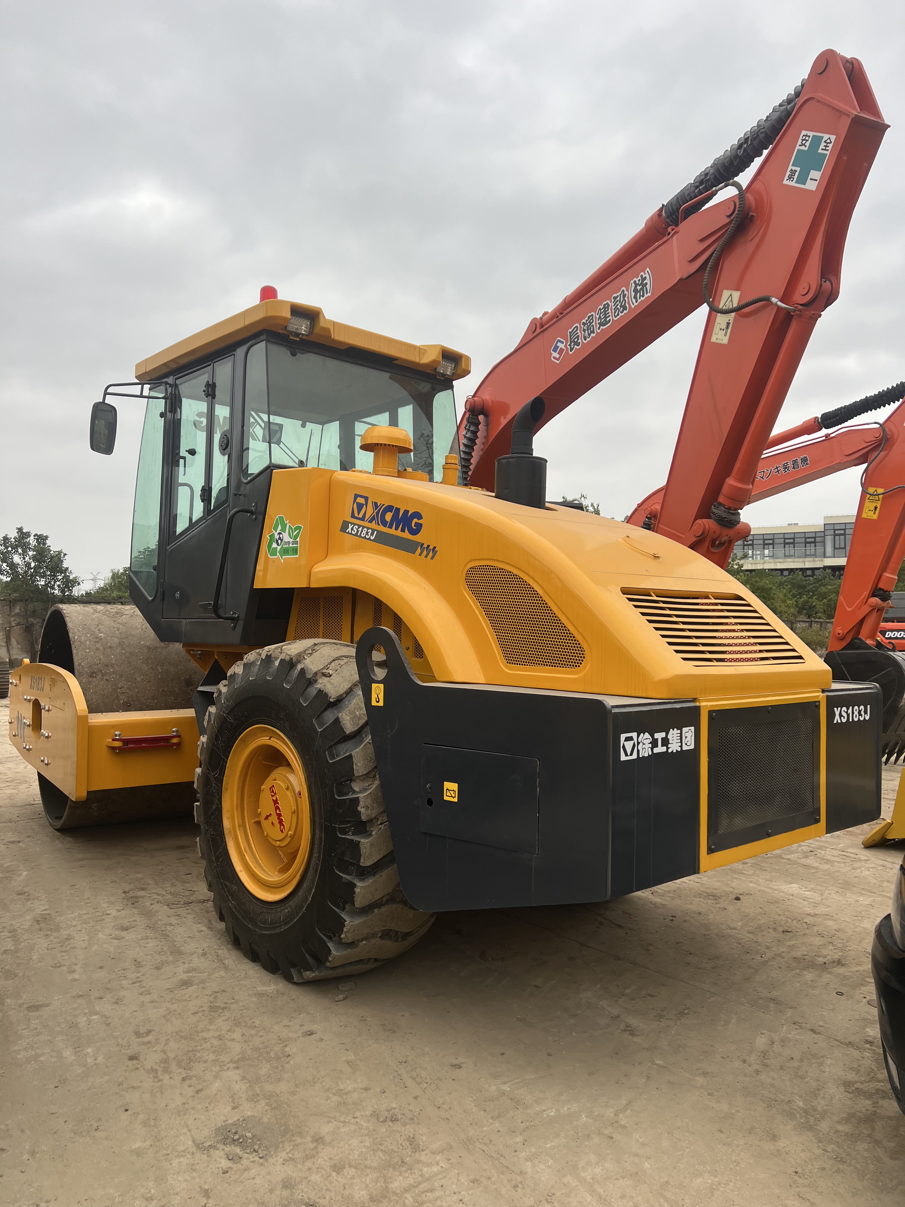 XCMG Steel Used Compactor Machine Xs183j China 18 Ton Single Drum Vibratory Road Roller Second Hand