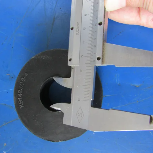 Oil-Resistant Rubber Buffer Pad for XCMG XS Series Rollers – Cross Refs: 227000176 | XS142J.8-4
