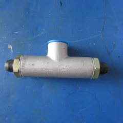 XCMG XZ560 3-Way Air Valve 800901306 XG560-3527002 | T-Joint Valve