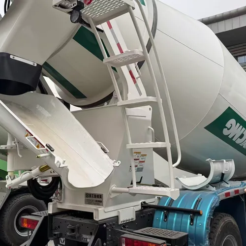 SINOTRUK HOWO TX 8×4 Concrete Mixer Truck (12CBM Mixer Drum)